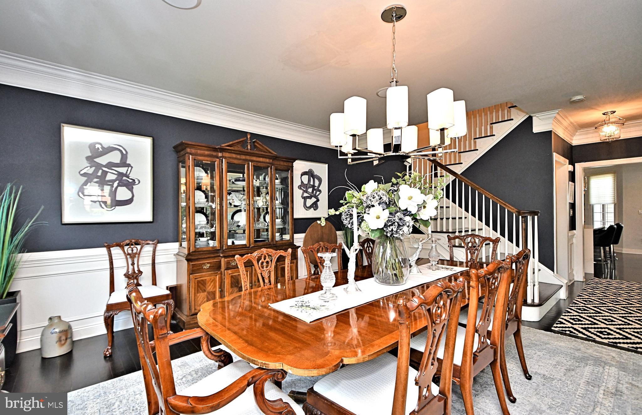 NEWTOWN WALK - Residential