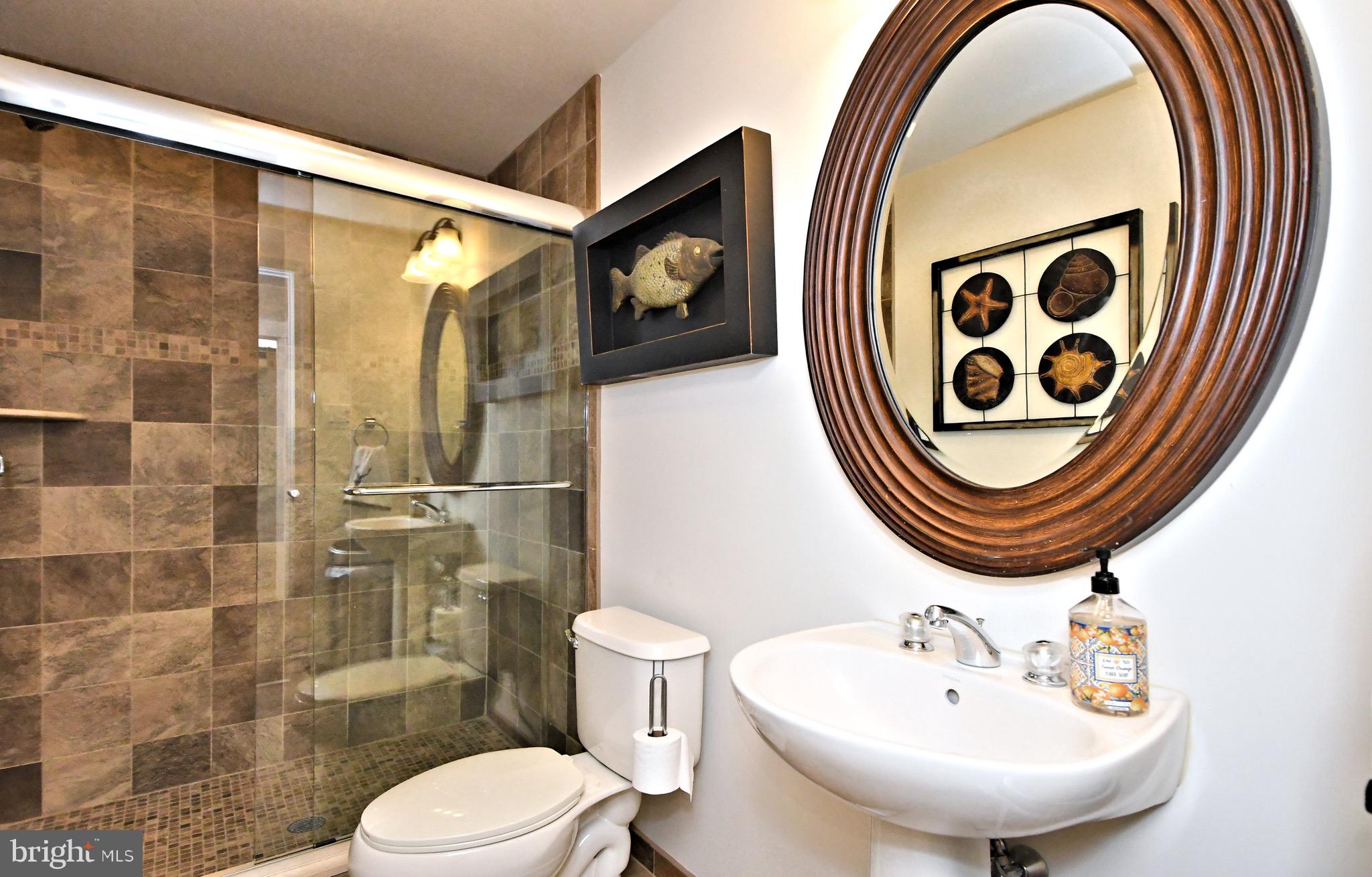 NEWTOWN WALK - Residential