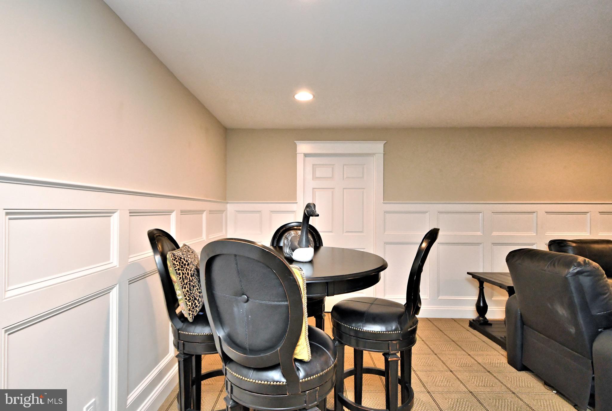 NEWTOWN WALK - Residential