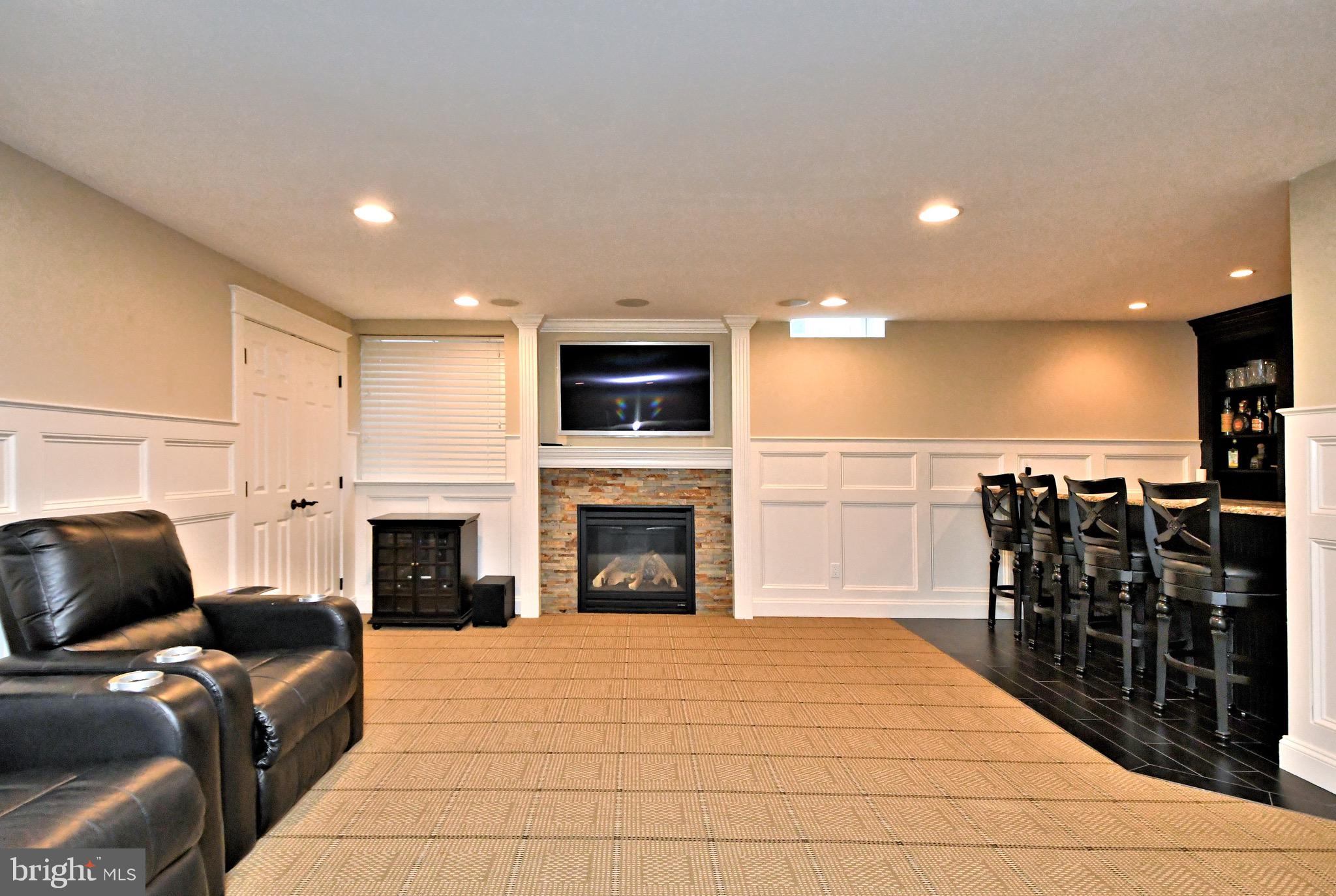 NEWTOWN WALK - Residential