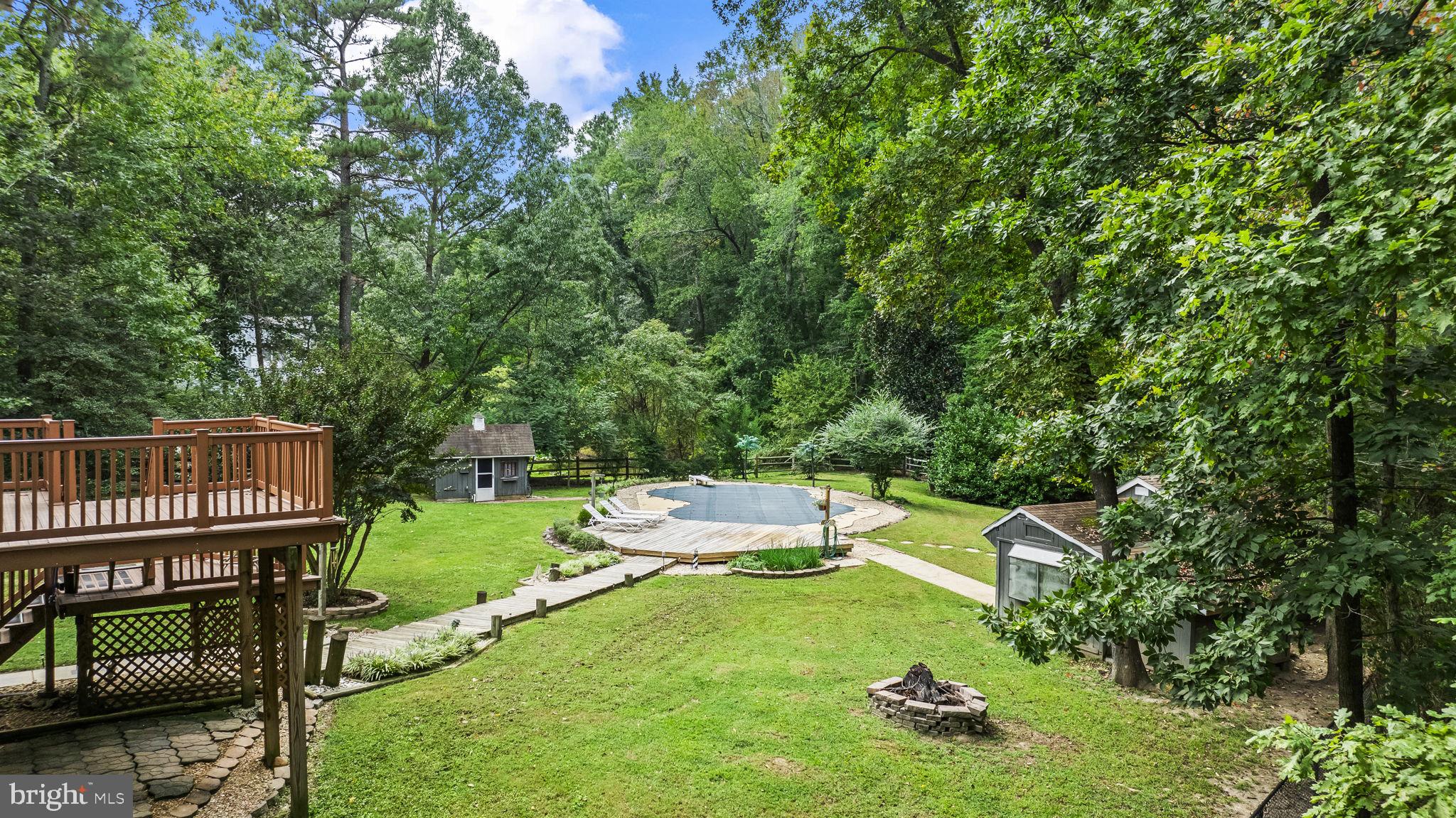 23117 CRESTWOOD LANE