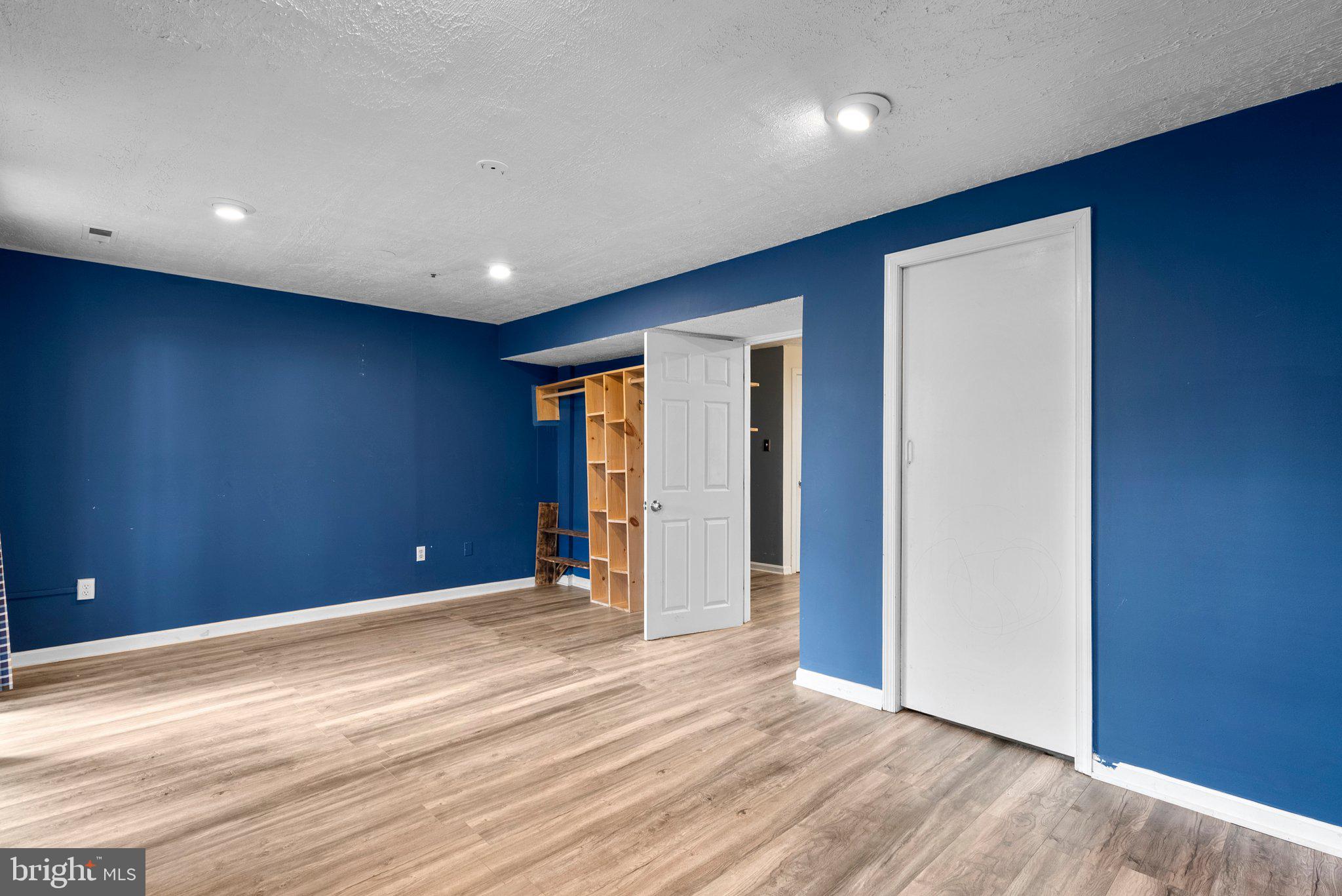 DAMASCUS VALLEY PARK - Residential