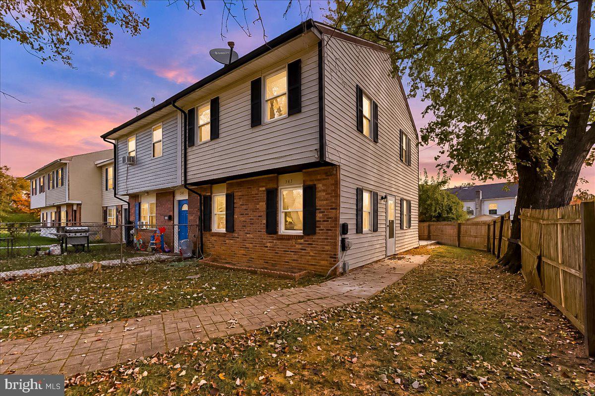 343 WILLOW DRIVE
