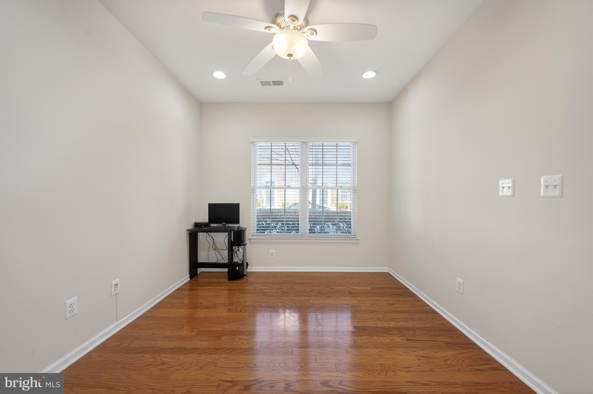 AMBERLEA AT SOUTH RIDING - Residential