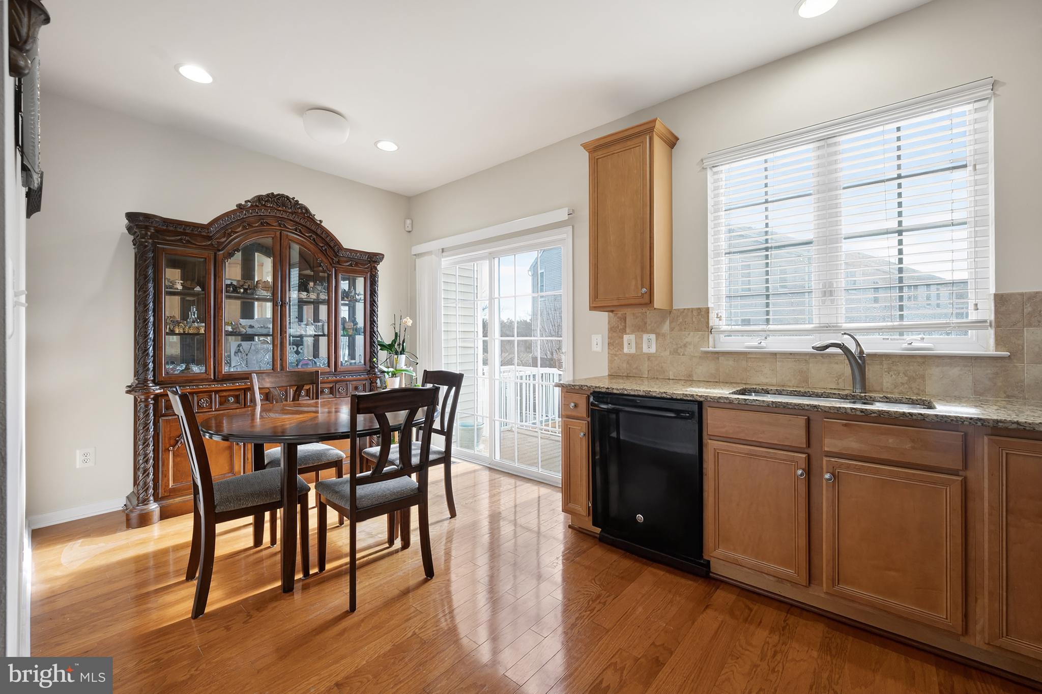 AMBERLEA AT SOUTH RIDING - Residential