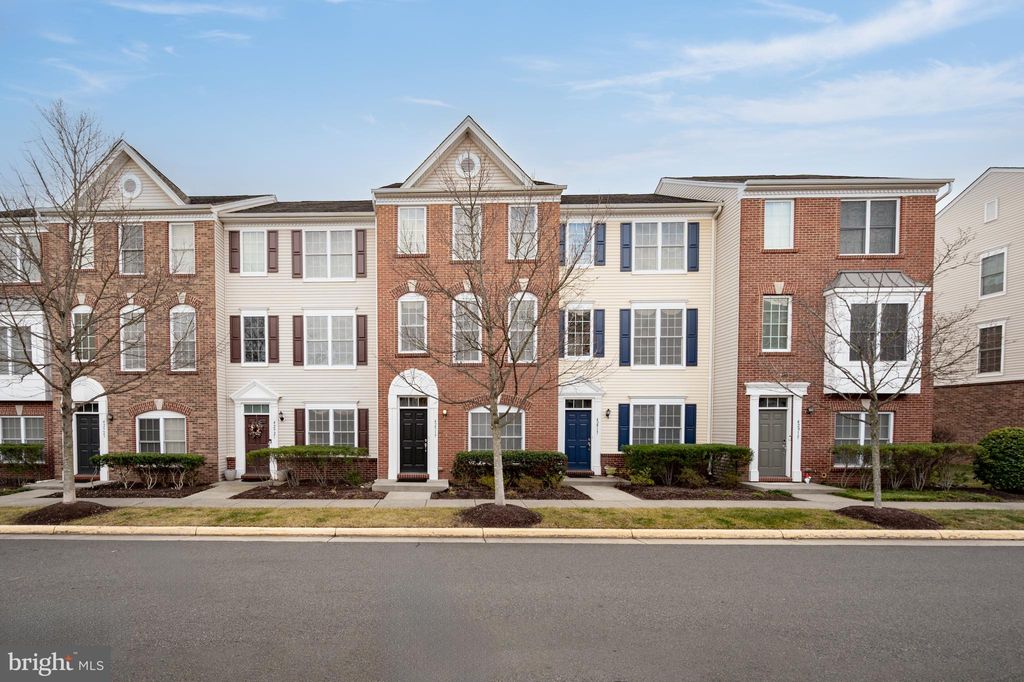 Photo of 42919 Pamplin Terrace #68C, CHANTILLY, VA 20152 (MLS # VALO2113630)