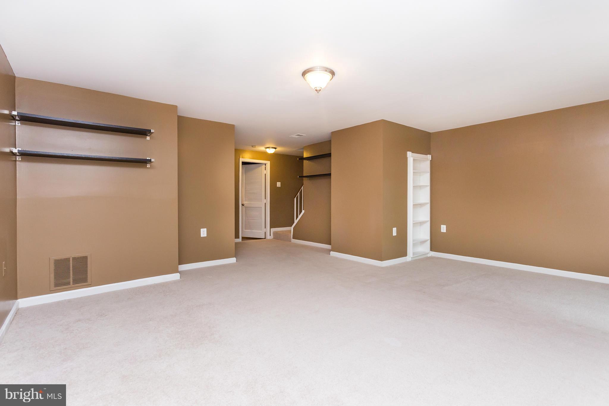 LOGAN WOODS - Residential