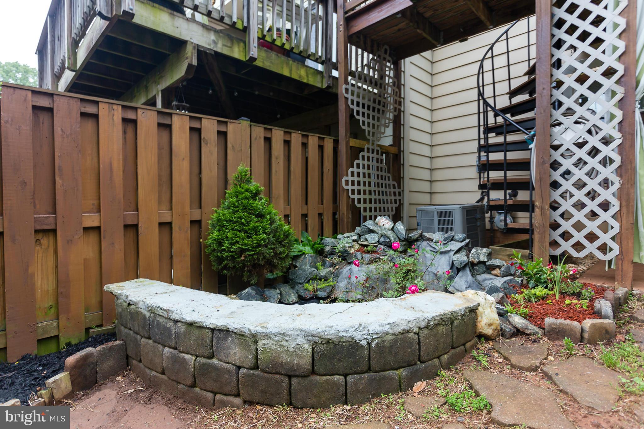 LOGAN WOODS - Residential