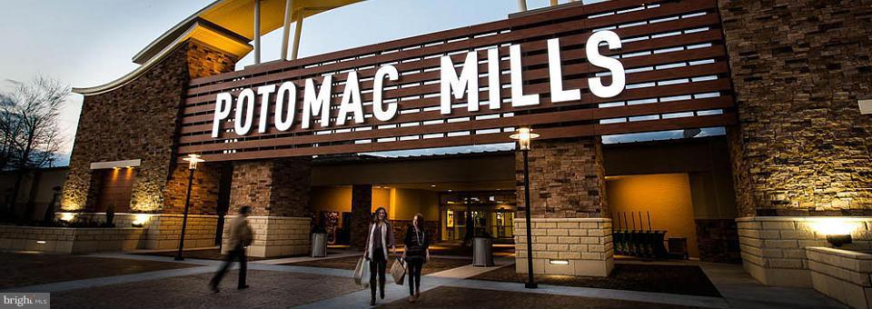 LOGAN WOODS - Residential