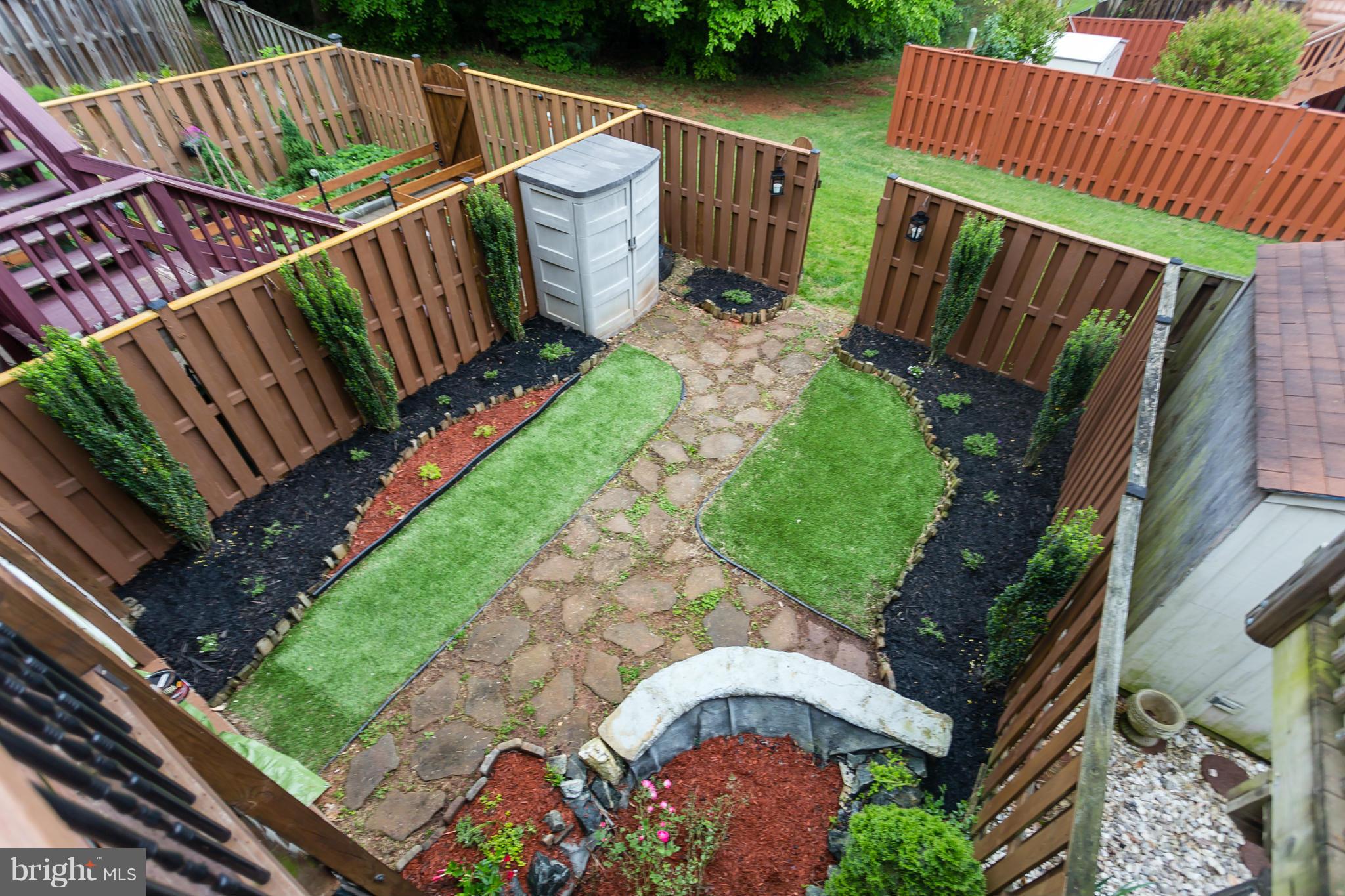 LOGAN WOODS - Residential