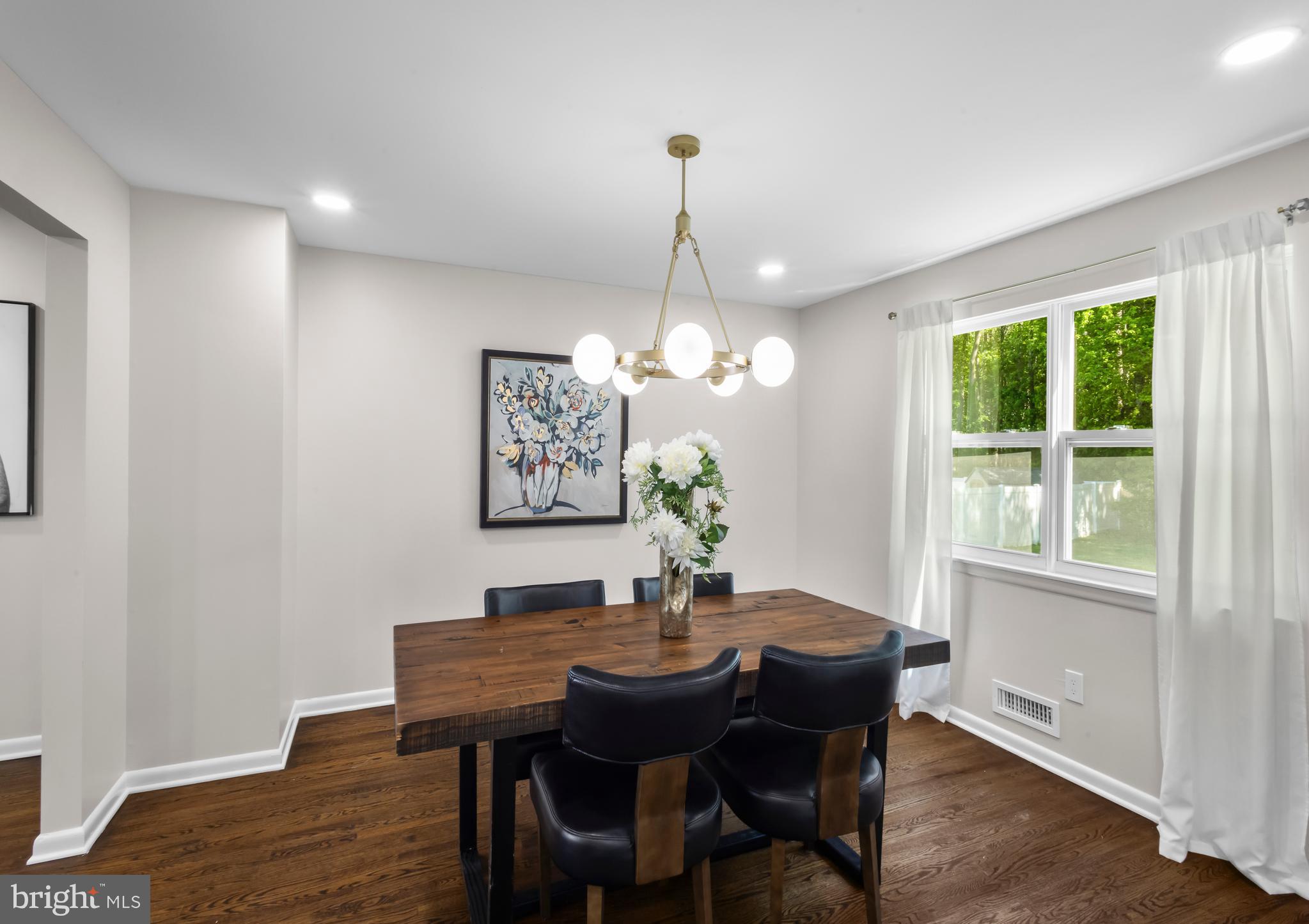 11 CHARTER OAK ROAD