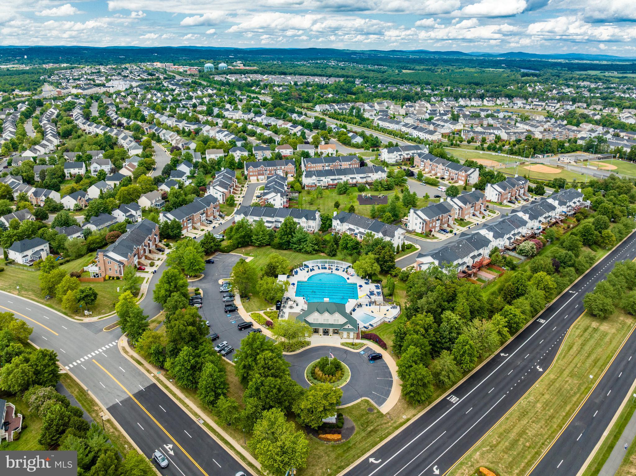 POTOMAC STATION - Residential
