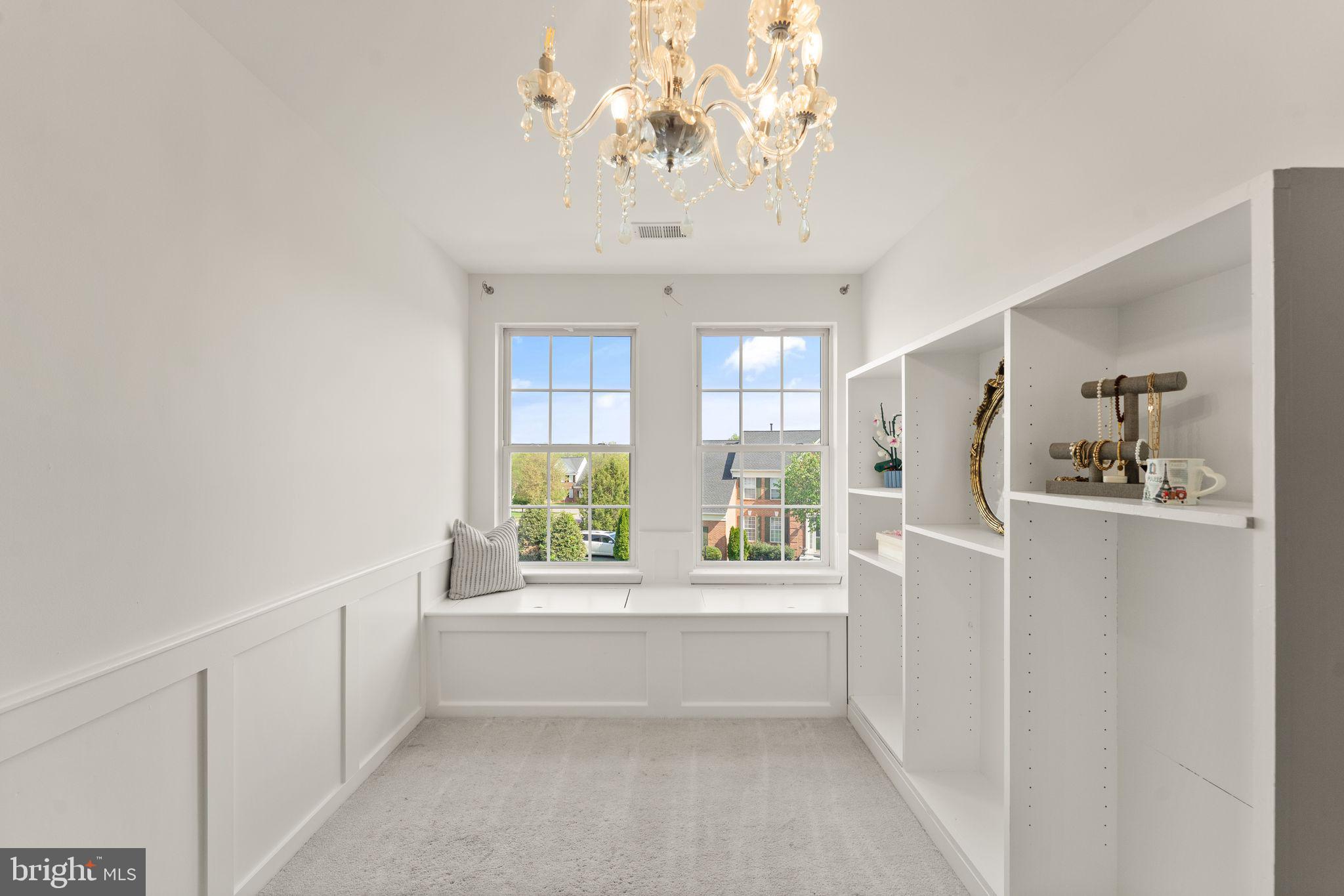 POTOMAC STATION - Residential