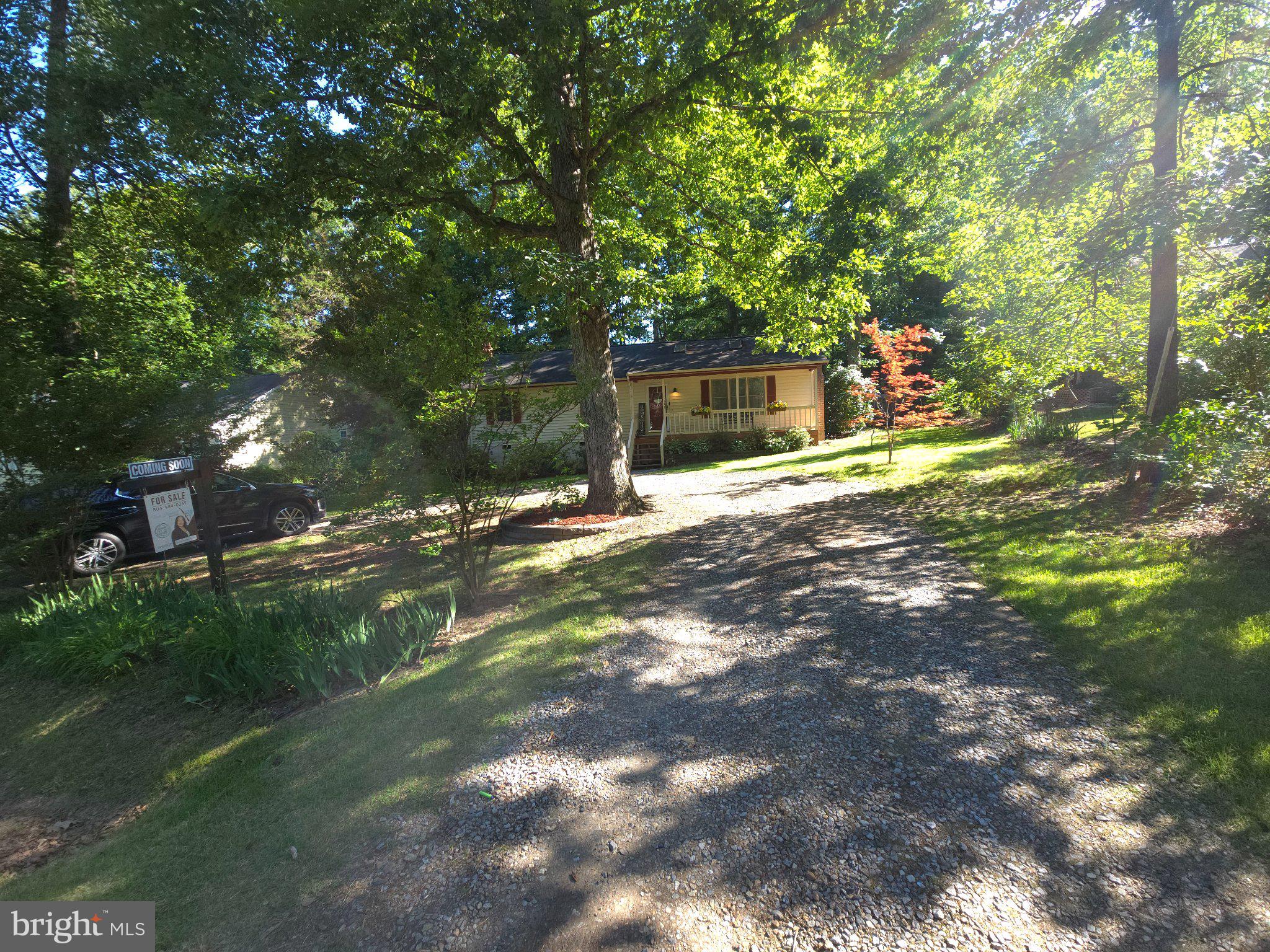 733 CANTERBURY DRIVE