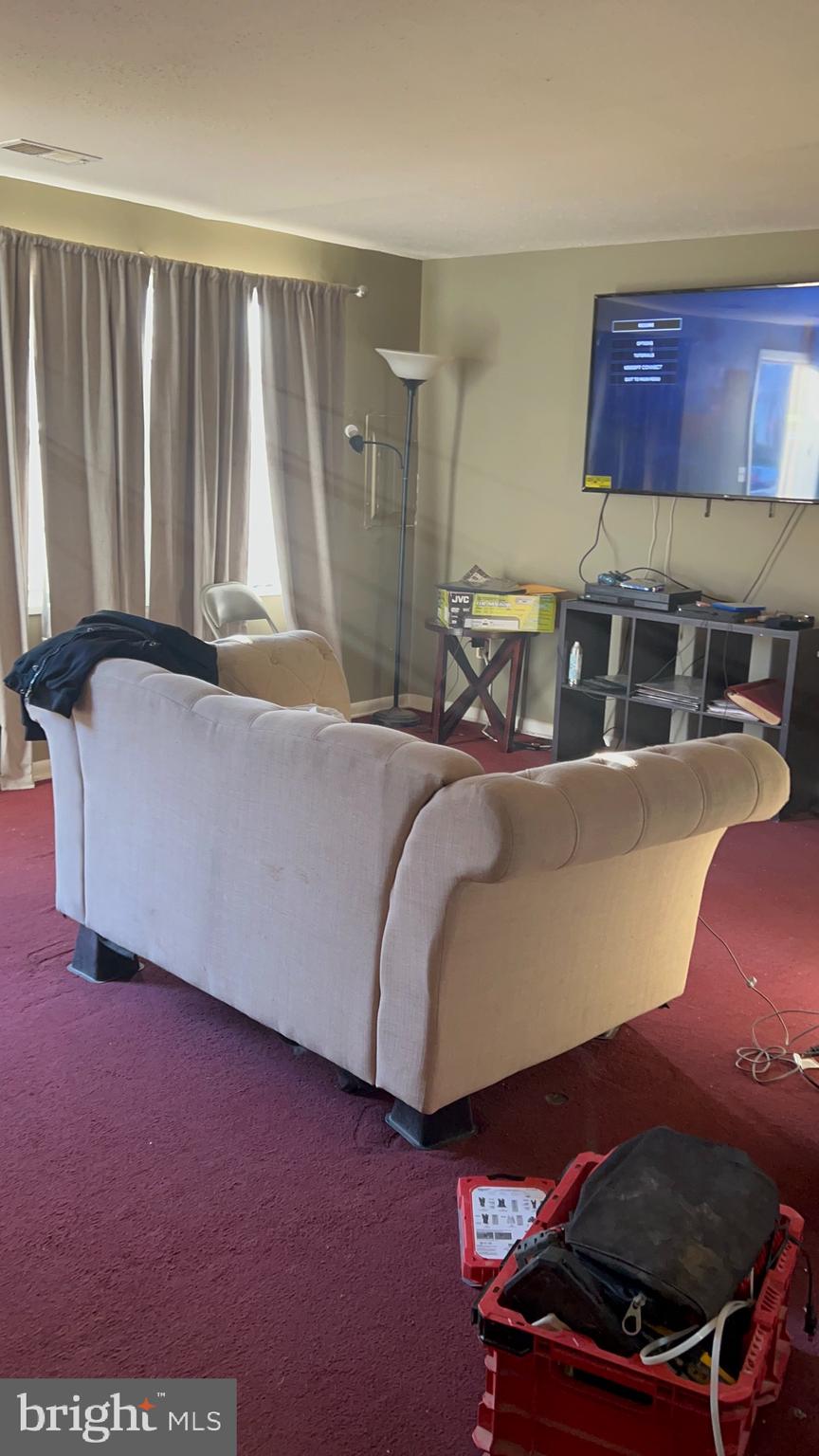 WINDMILL SQUARE - Residential