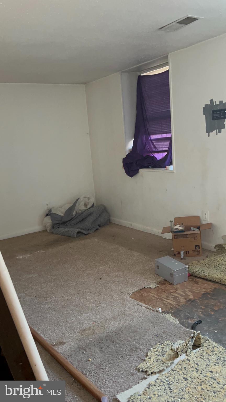 WINDMILL SQUARE - Residential