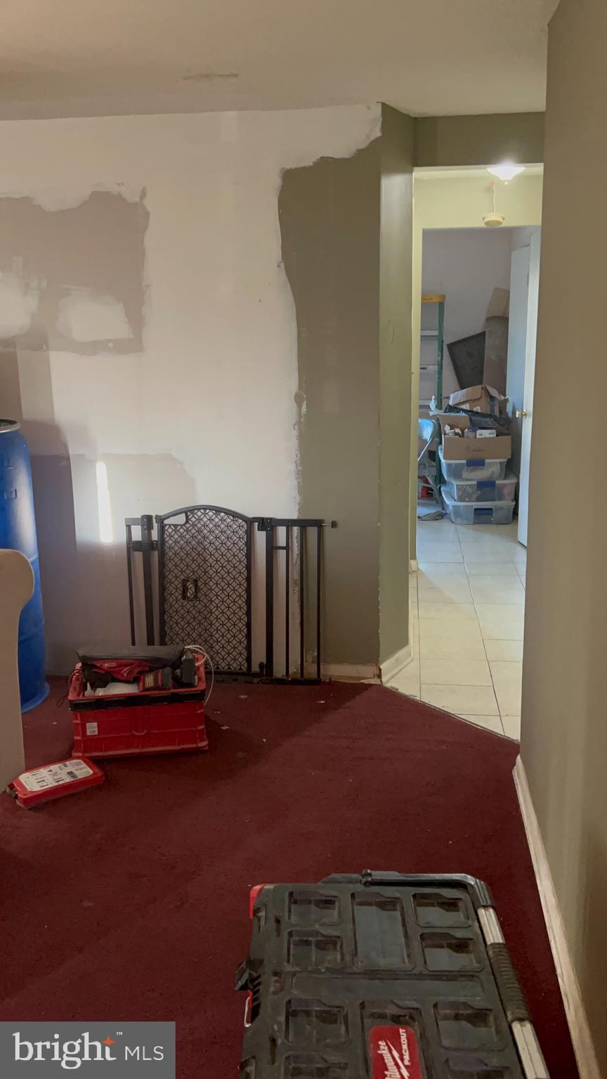 WINDMILL SQUARE - Residential