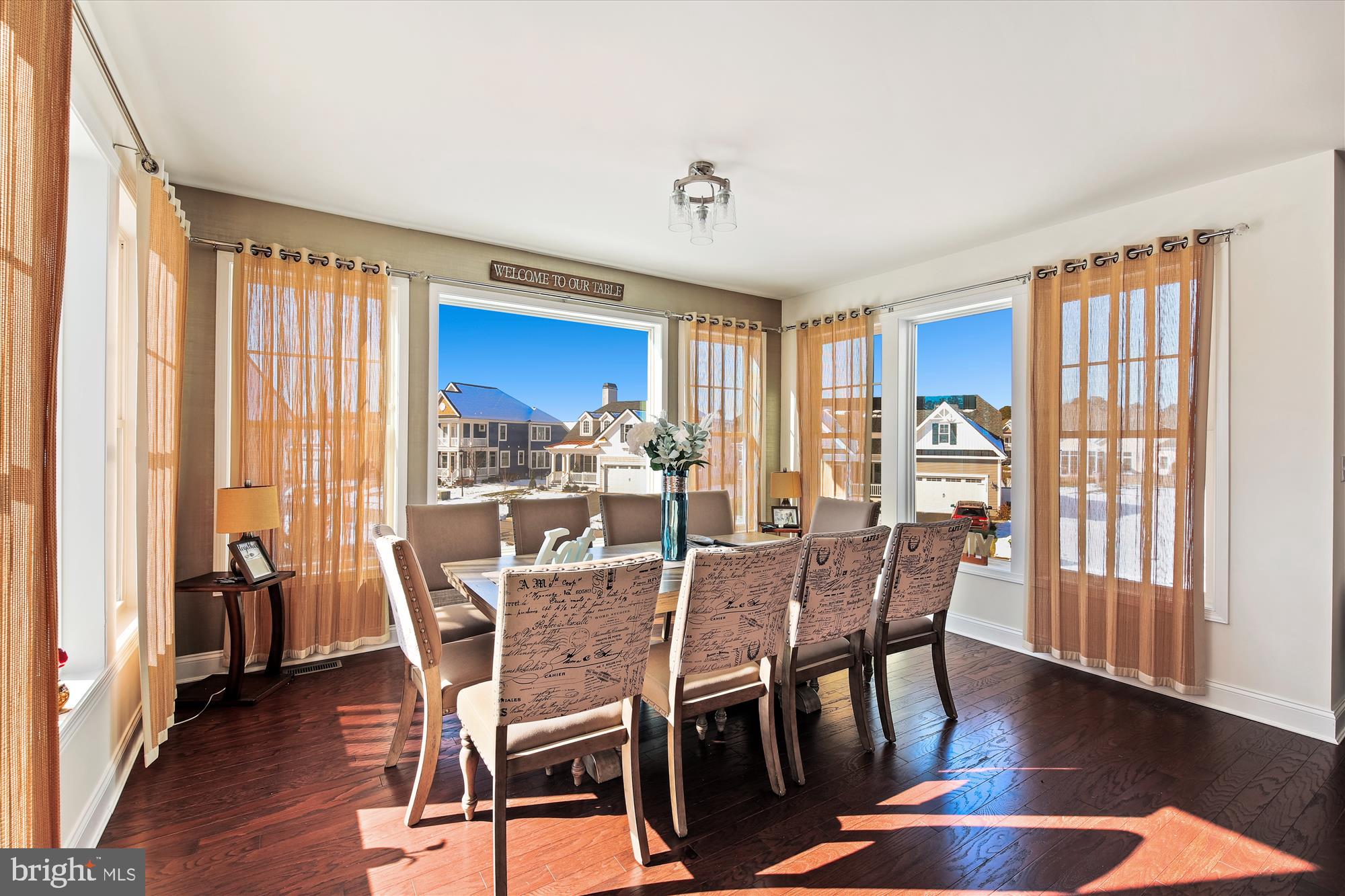 SOLITUDES ON WHITES CREEK - Residential