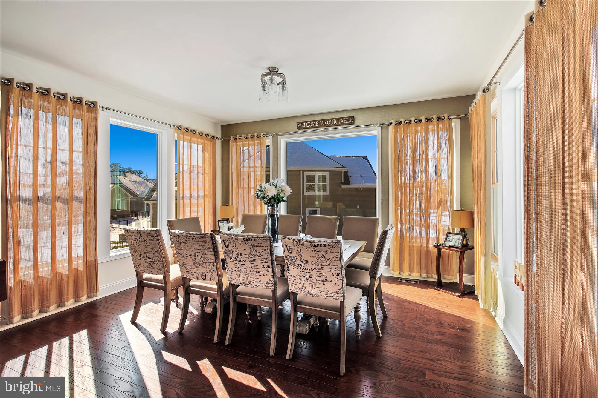 SOLITUDES ON WHITES CREEK - Residential