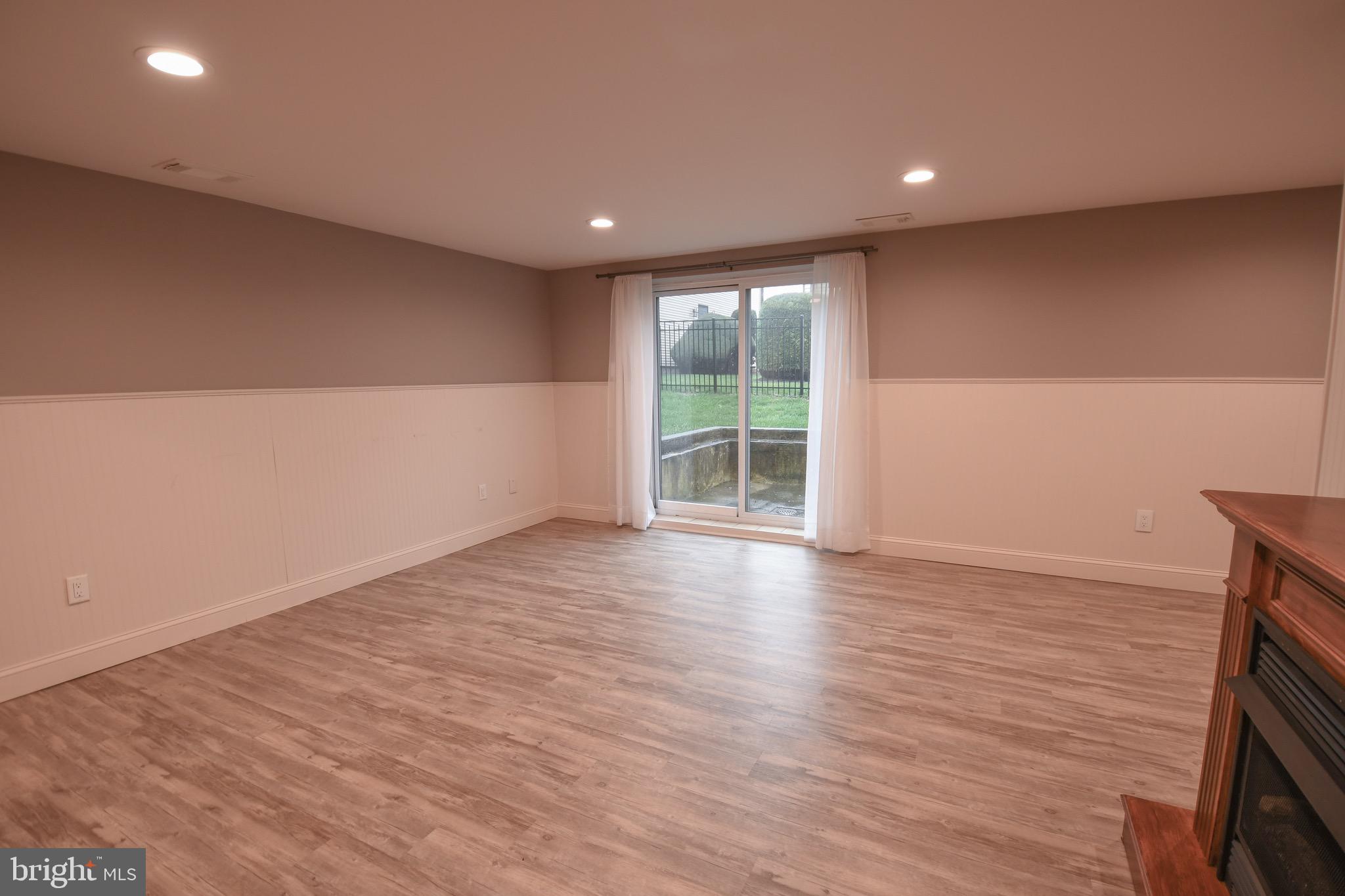 RIVERS BEND II - Residential Lease