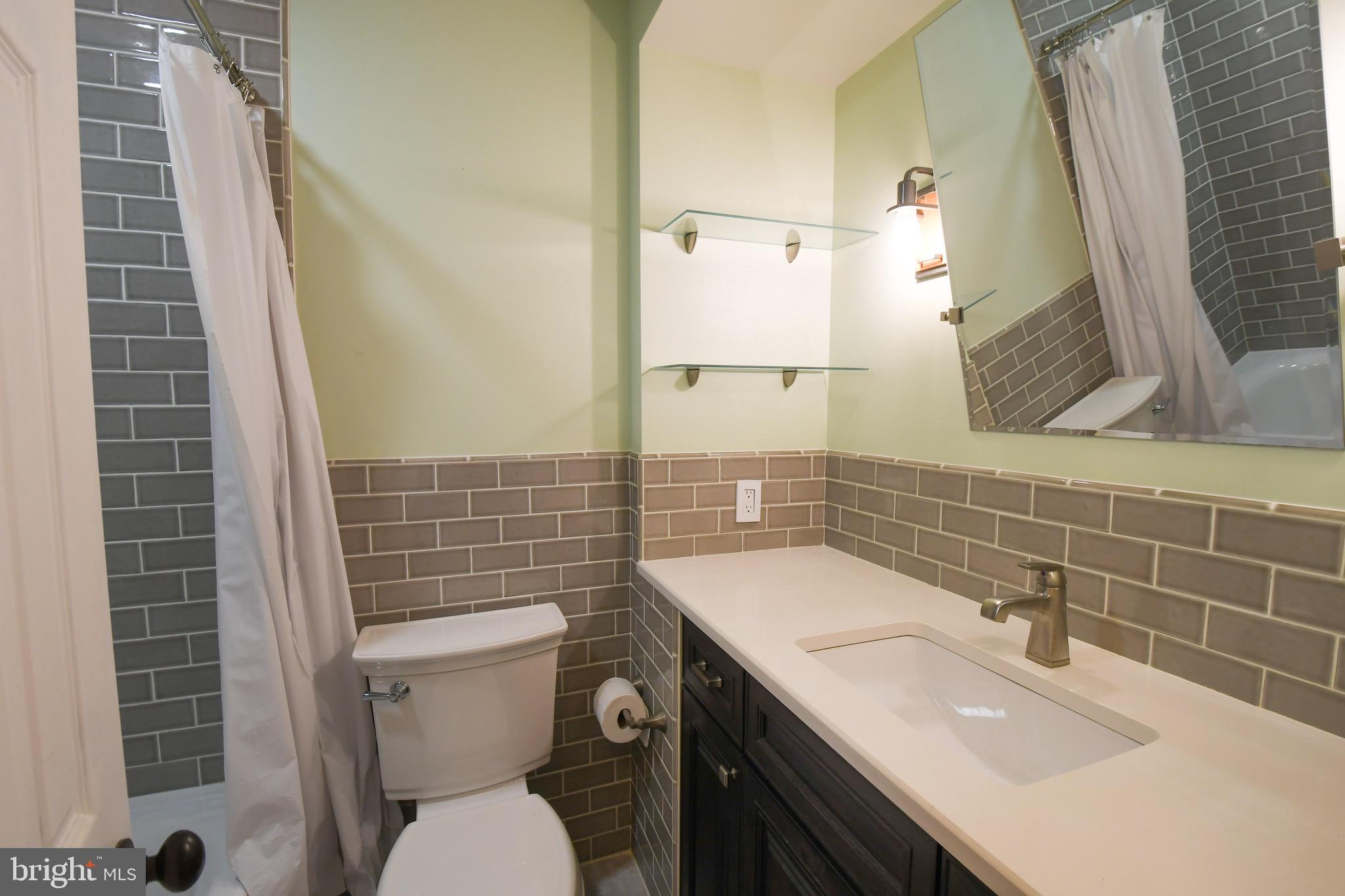 RIVERS BEND II - Residential Lease