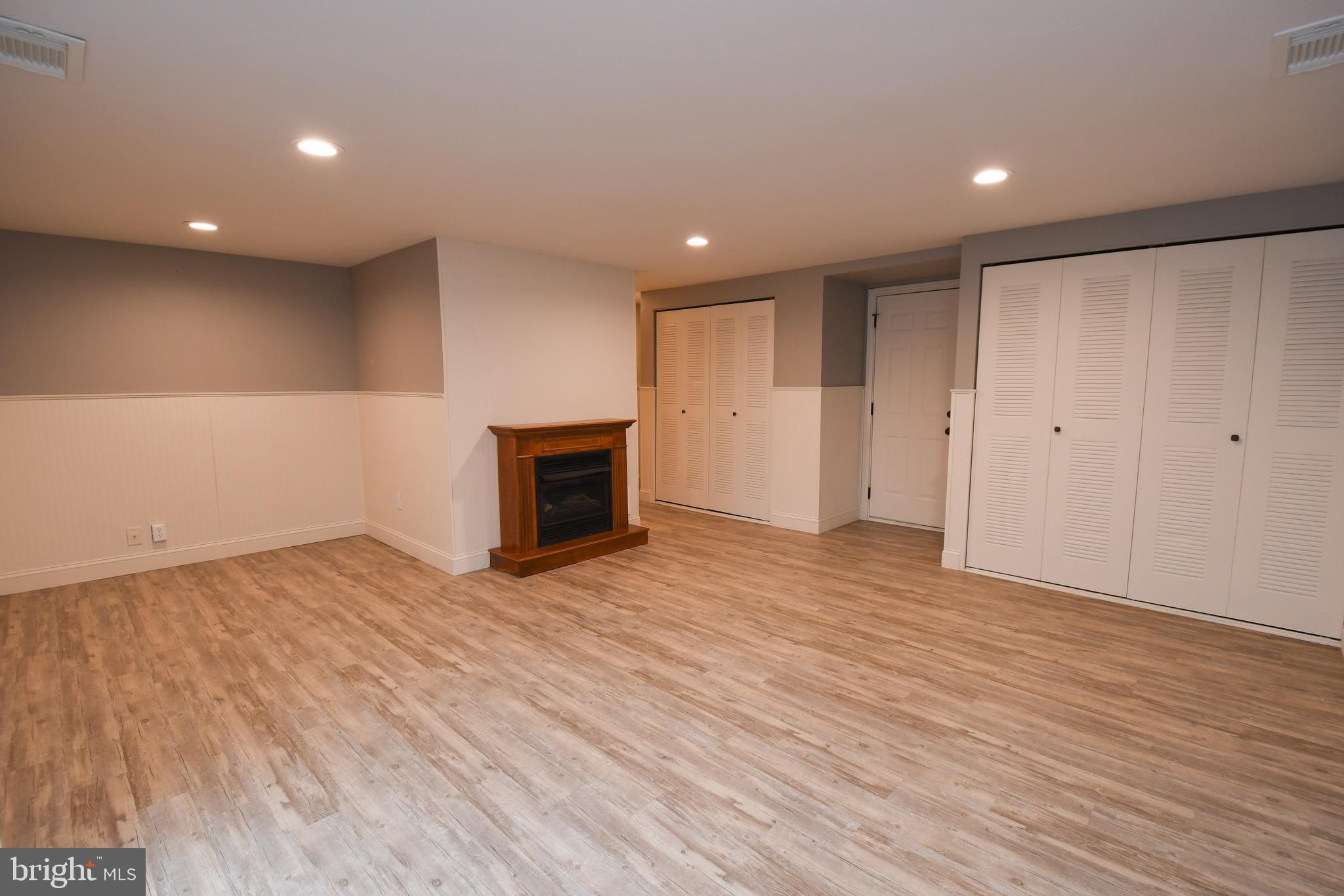 RIVERS BEND II - Residential Lease