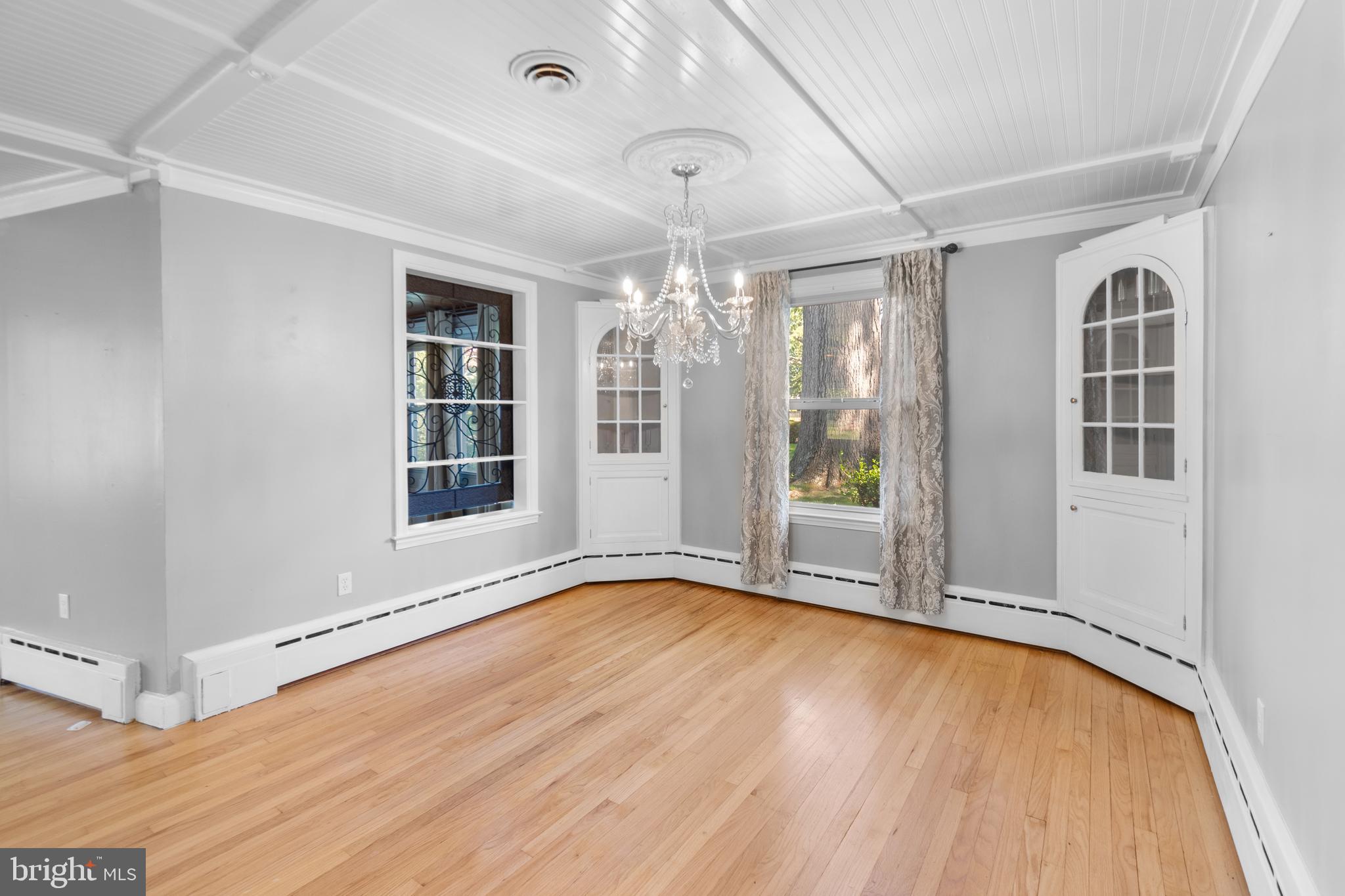 ABERDEEN HILLS - Residential
