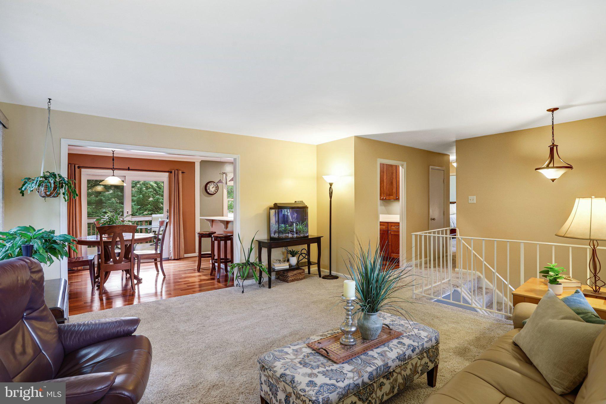 904 DUNBARTON COURT