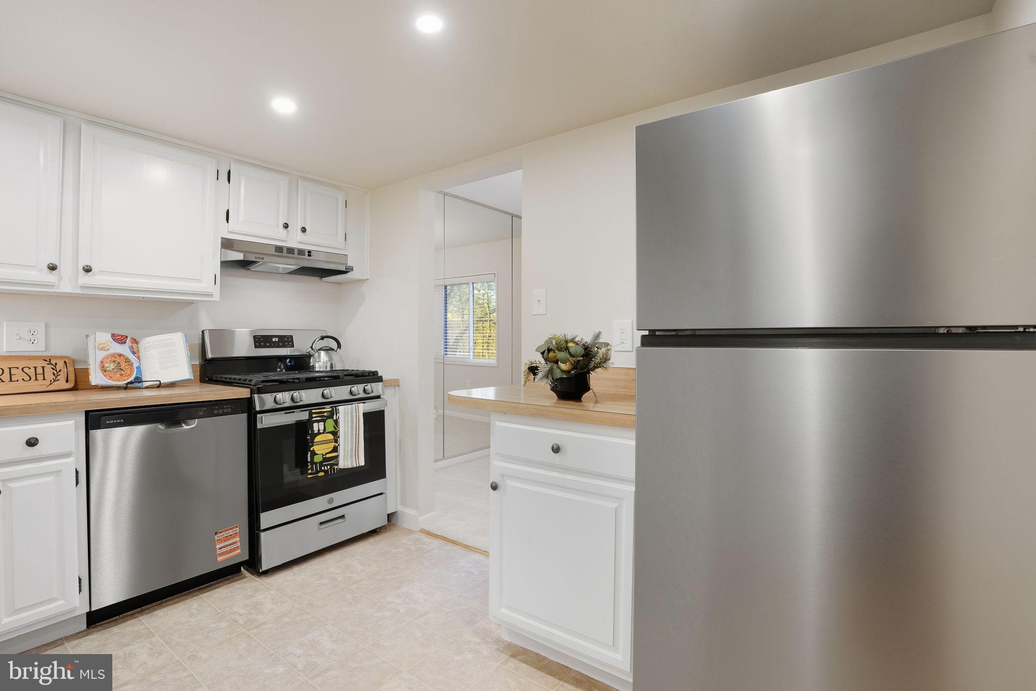 NORTHGATE CONDO - Residential