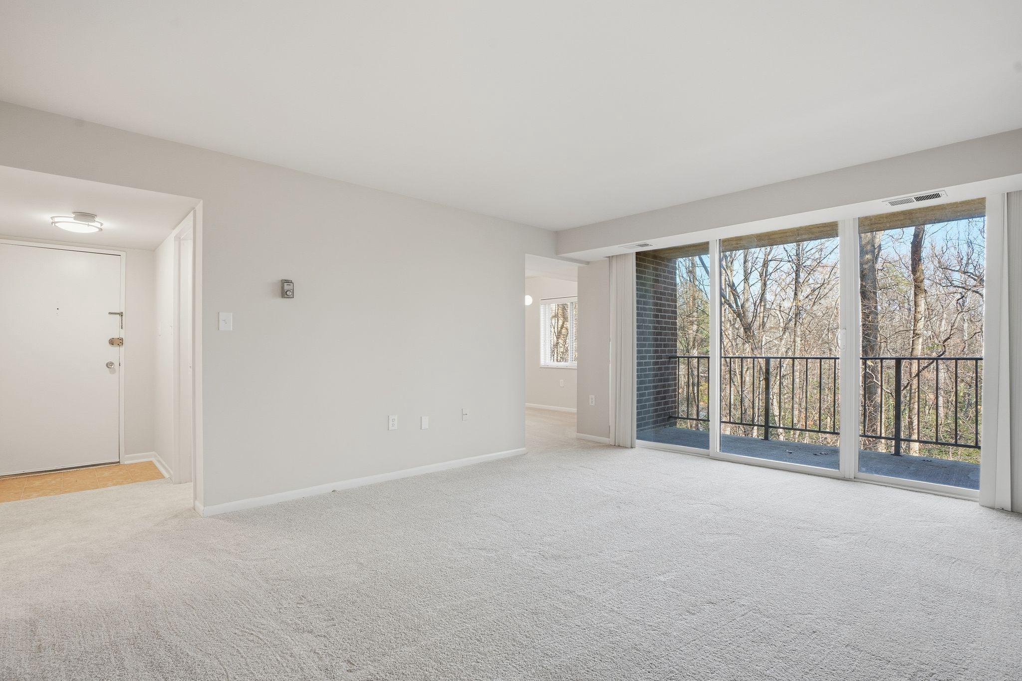 1552 NORTHGATE SQUARE 12B