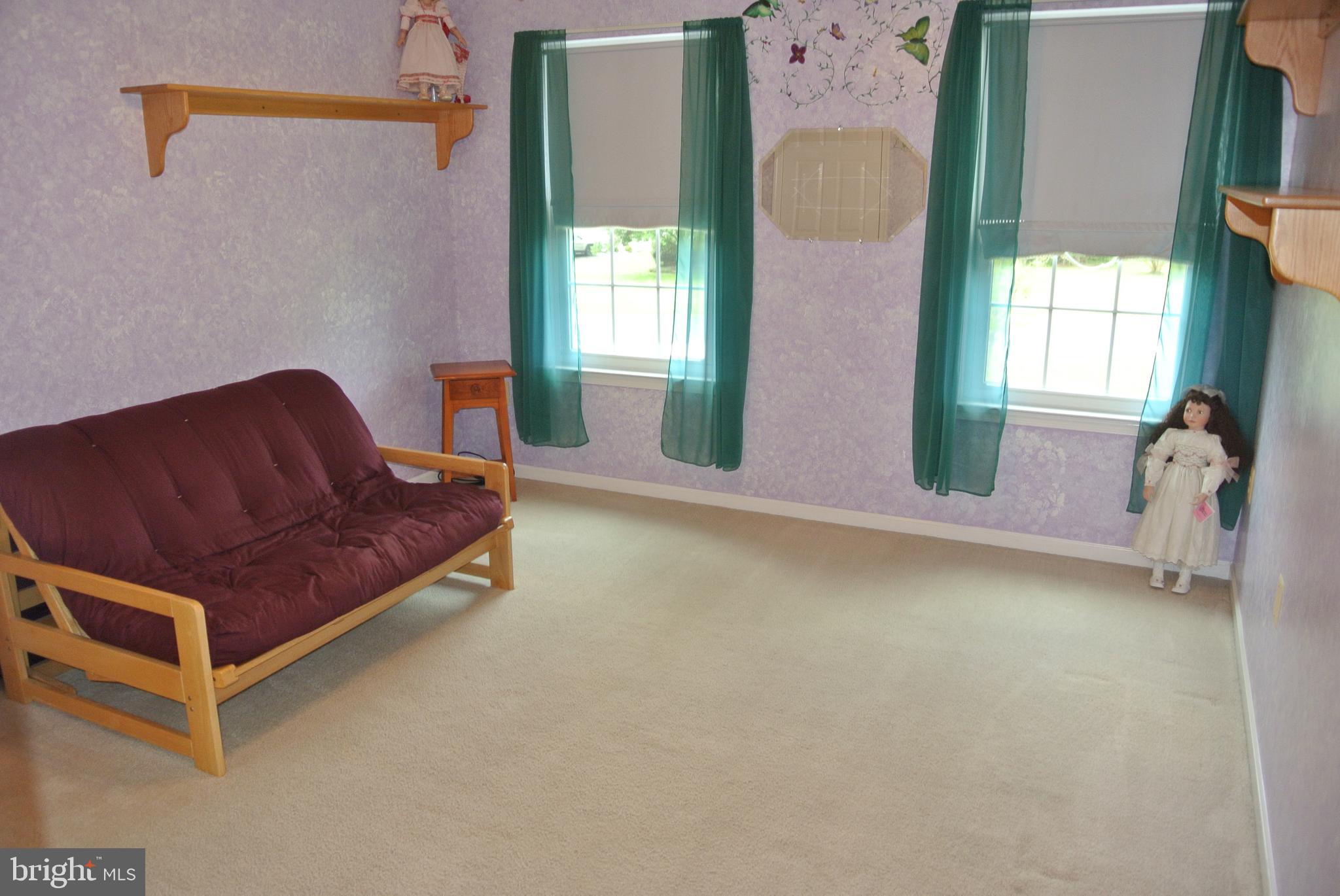 CRESCENT RUN - Residential