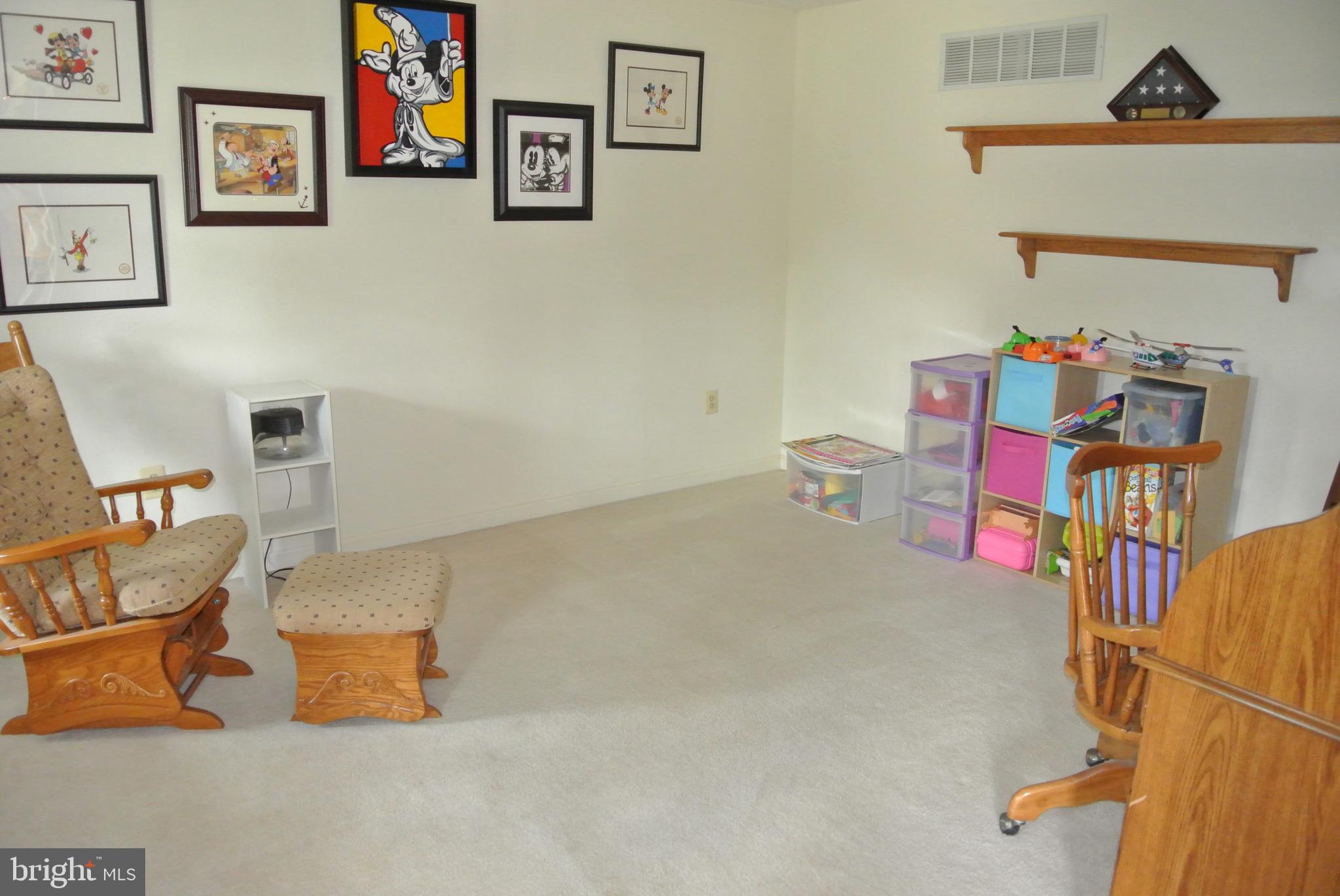 CRESCENT RUN - Residential