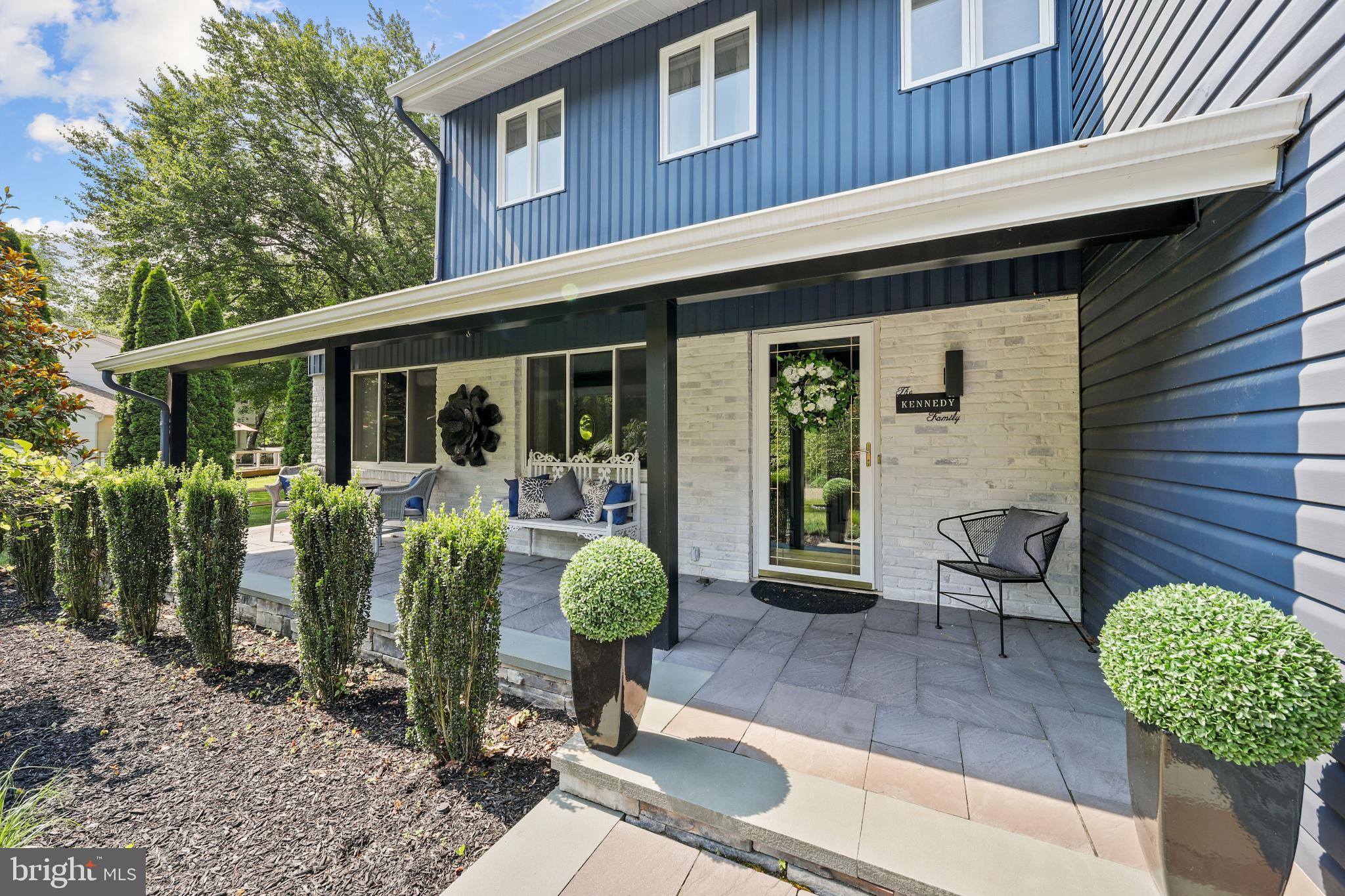 1 KNOTTY OAK DRIVE
