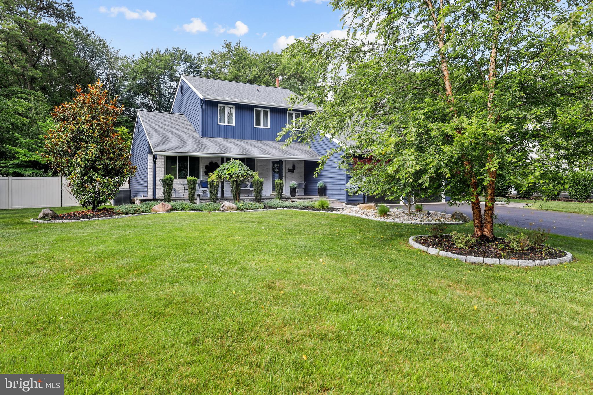 1 KNOTTY OAK DRIVE