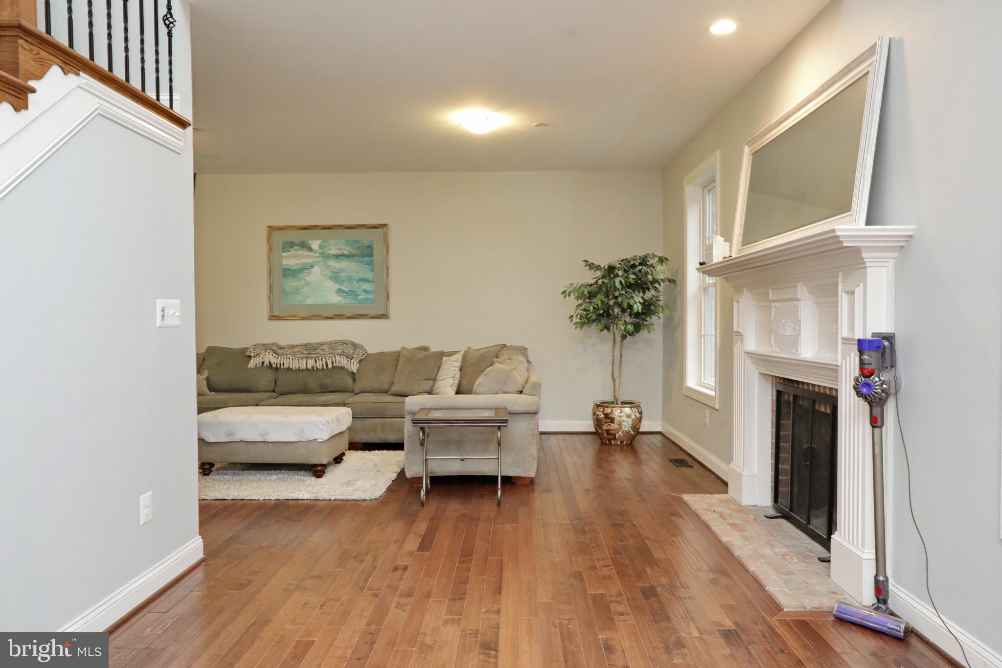 BRIDGELEIGH FARMS - Residential