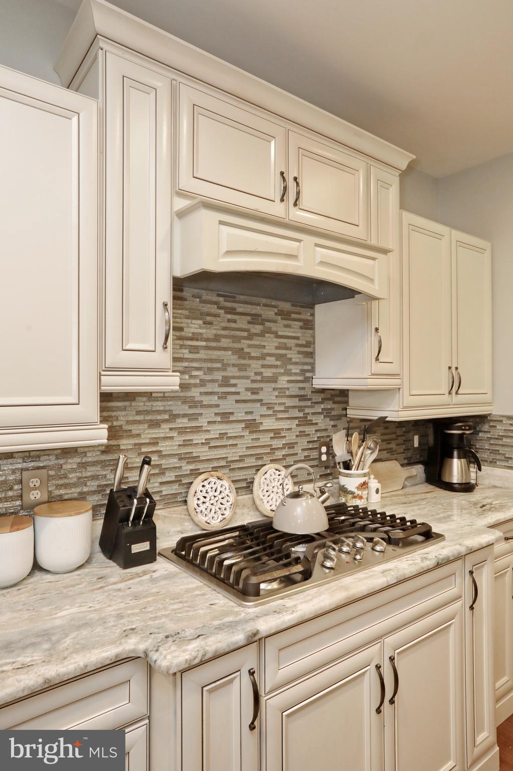 BRIDGELEIGH FARMS - Residential