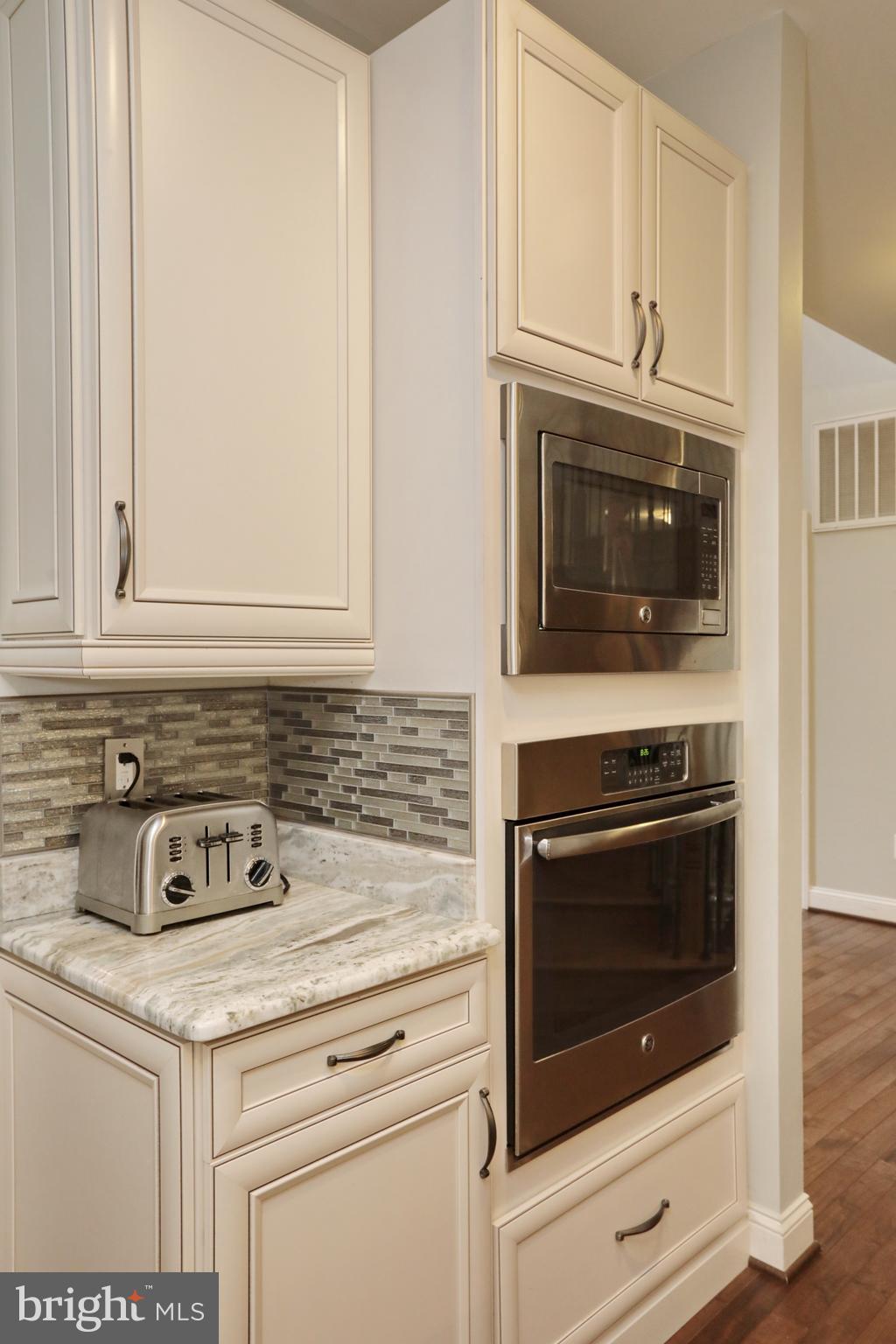 BRIDGELEIGH FARMS - Residential