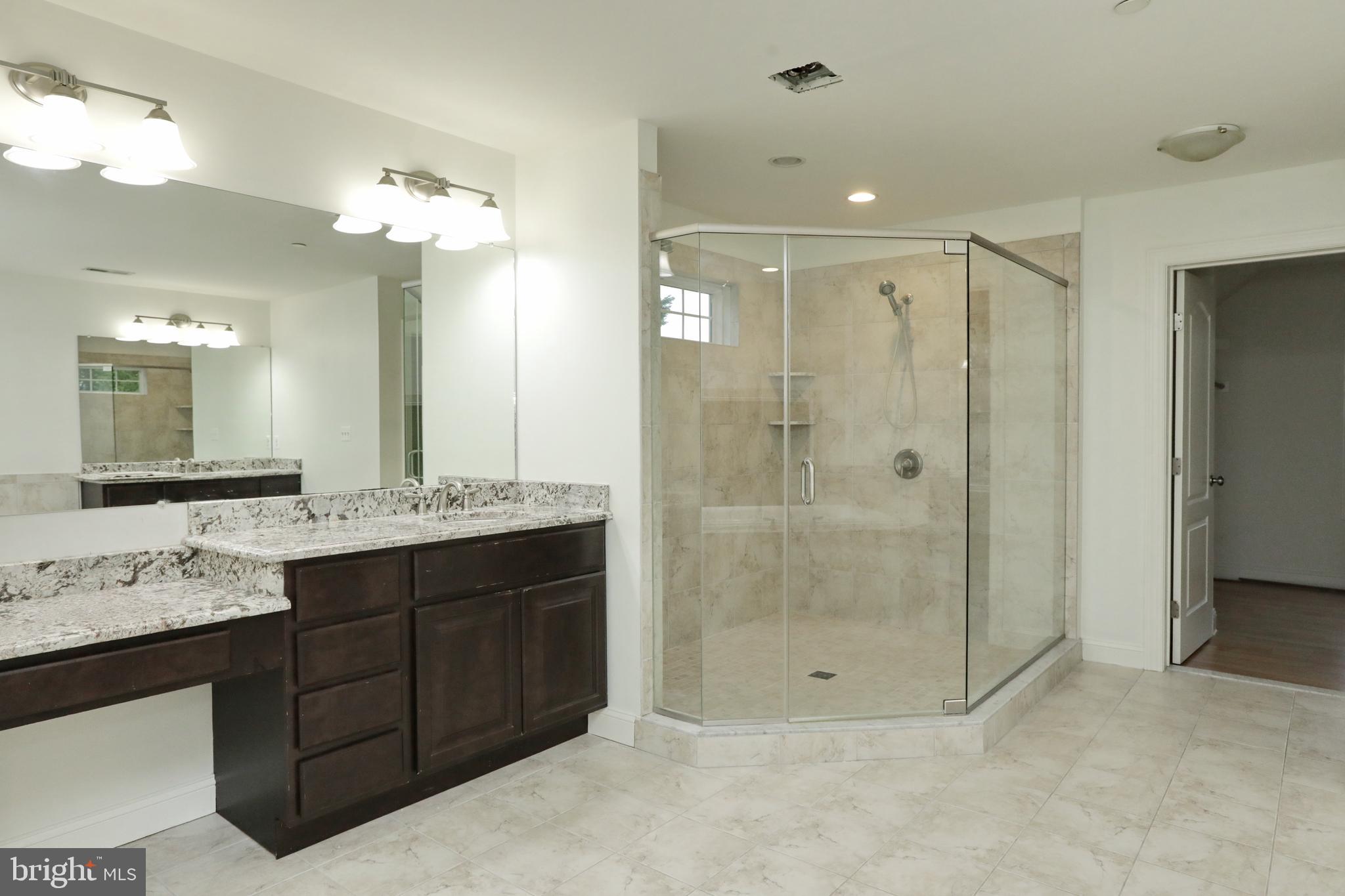 BRIDGELEIGH FARMS - Residential