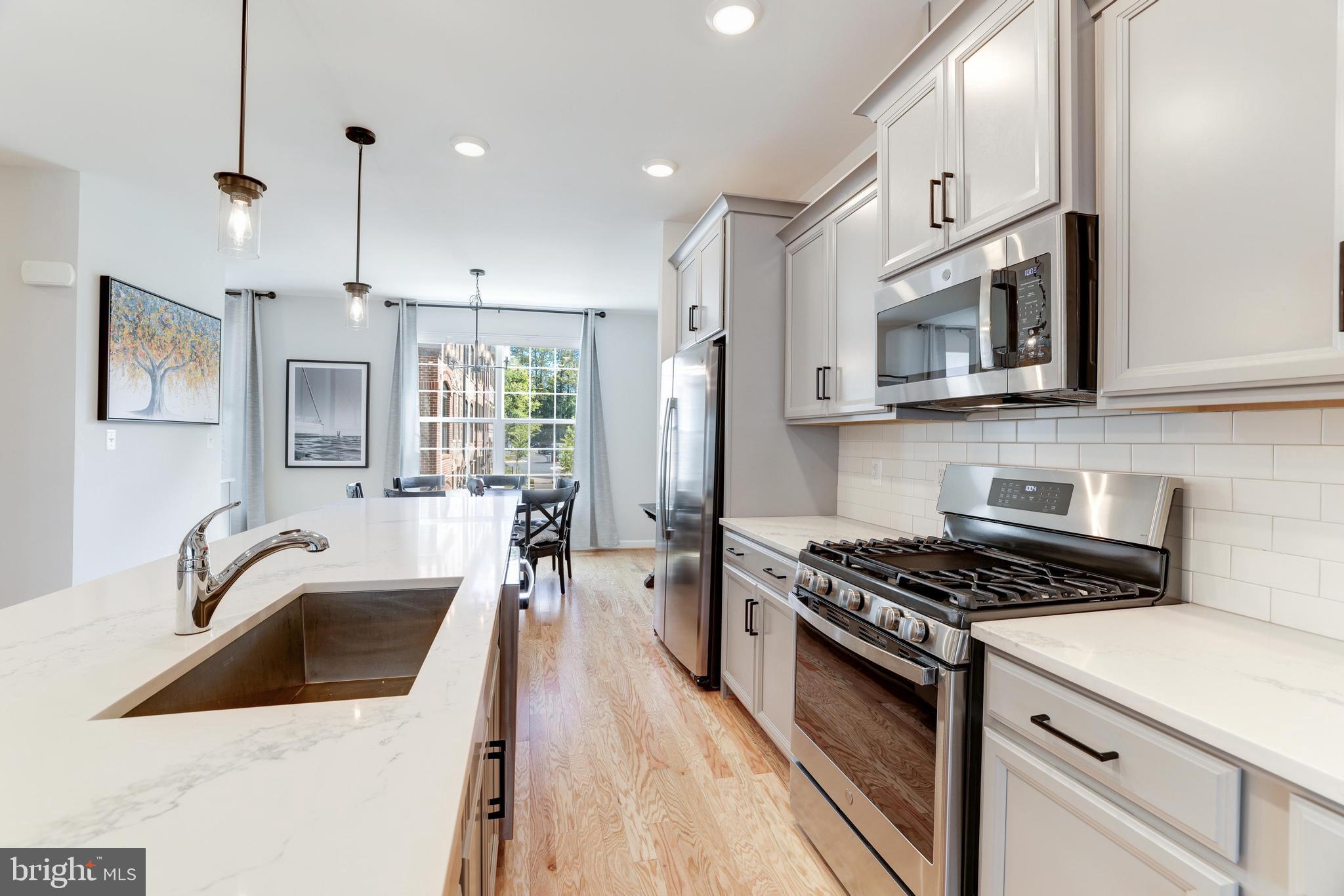 ENCLAVE AT FAIR LAKES - Residential Lease