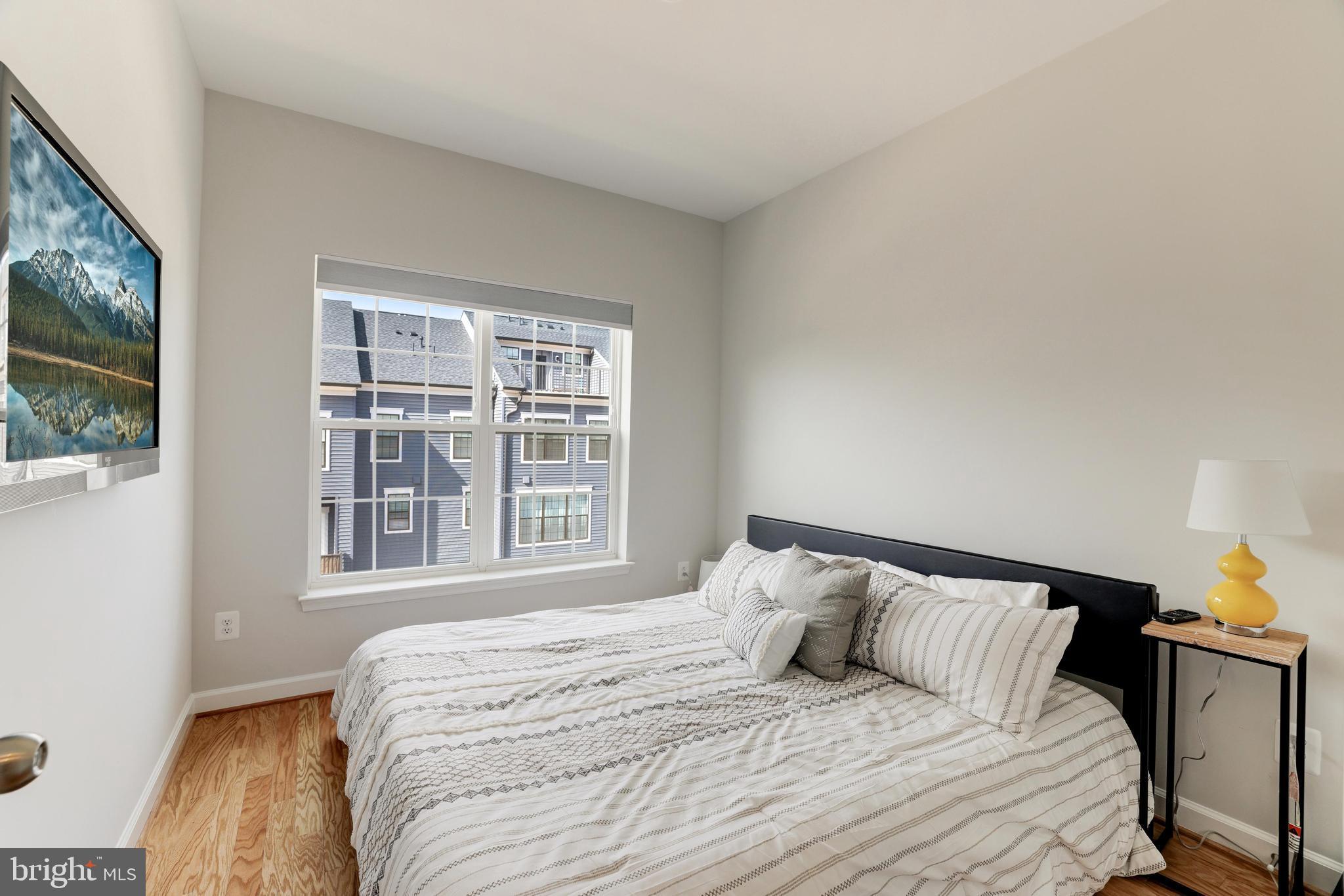 ENCLAVE AT FAIR LAKES - Residential Lease