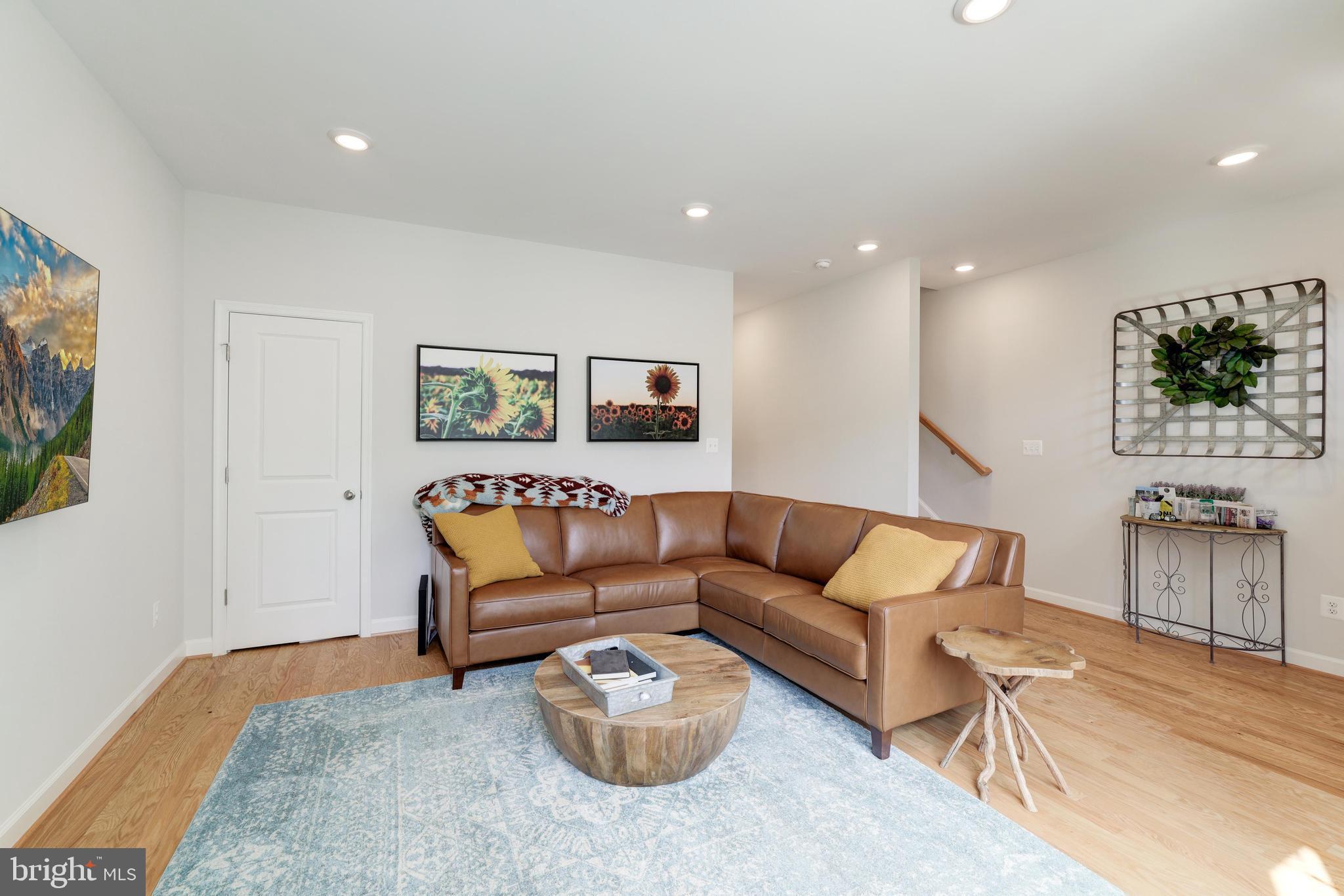 ENCLAVE AT FAIR LAKES - Residential Lease