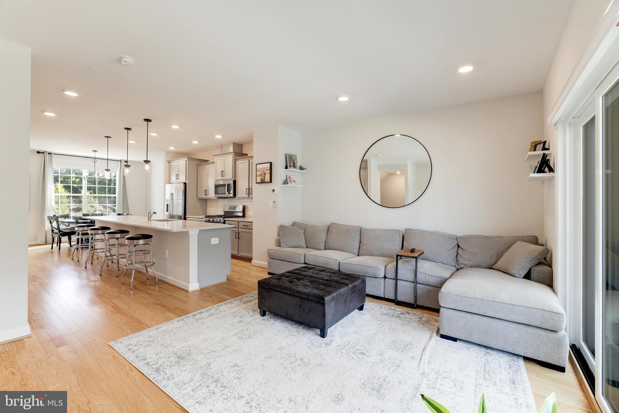 ENCLAVE AT FAIR LAKES - Residential Lease