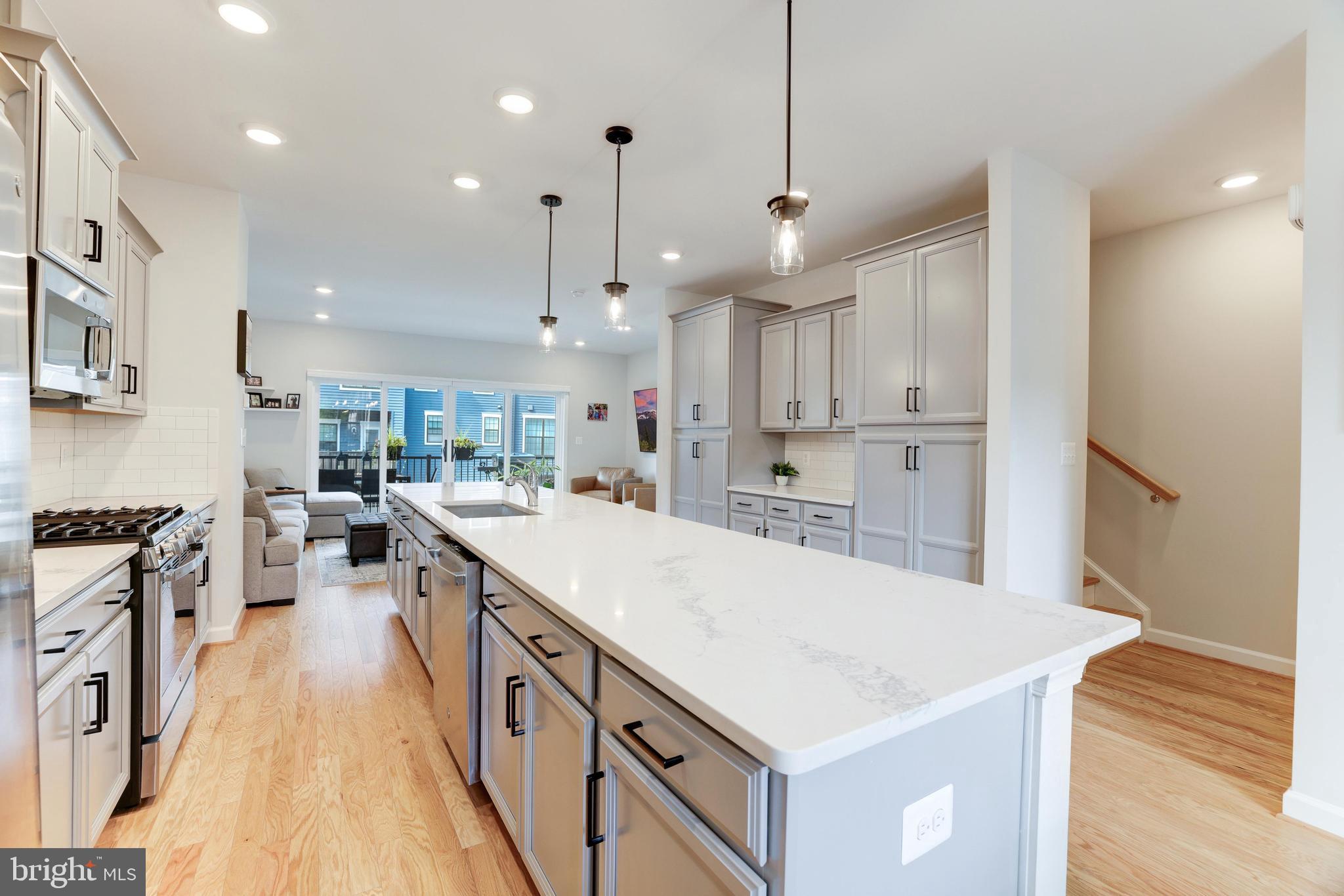 ENCLAVE AT FAIR LAKES - Residential Lease