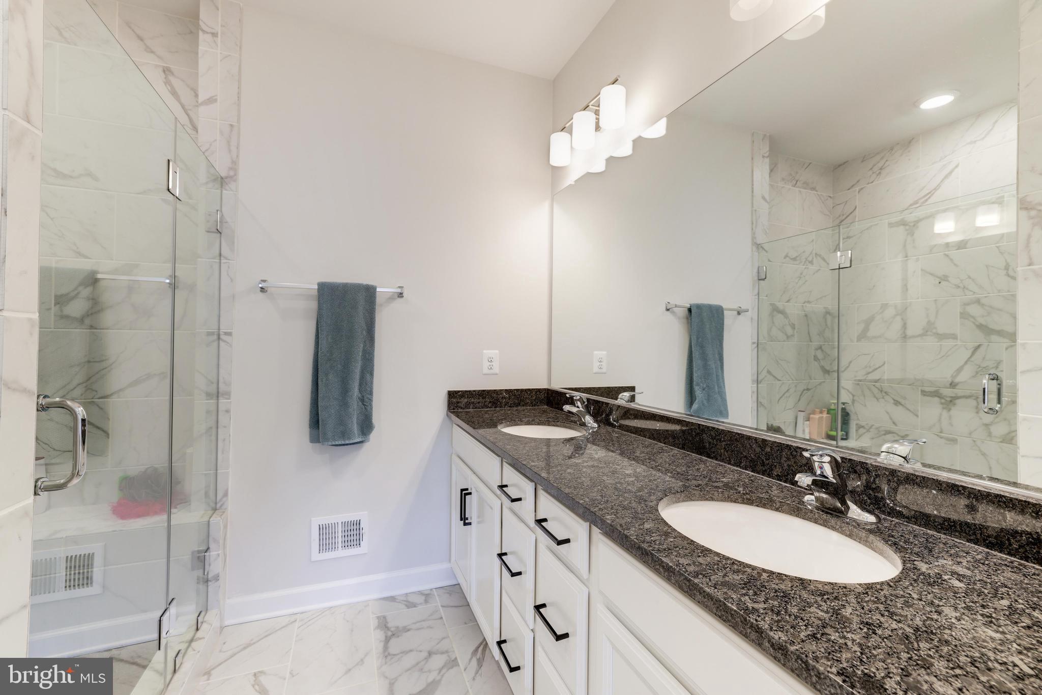 ENCLAVE AT FAIR LAKES - Residential Lease