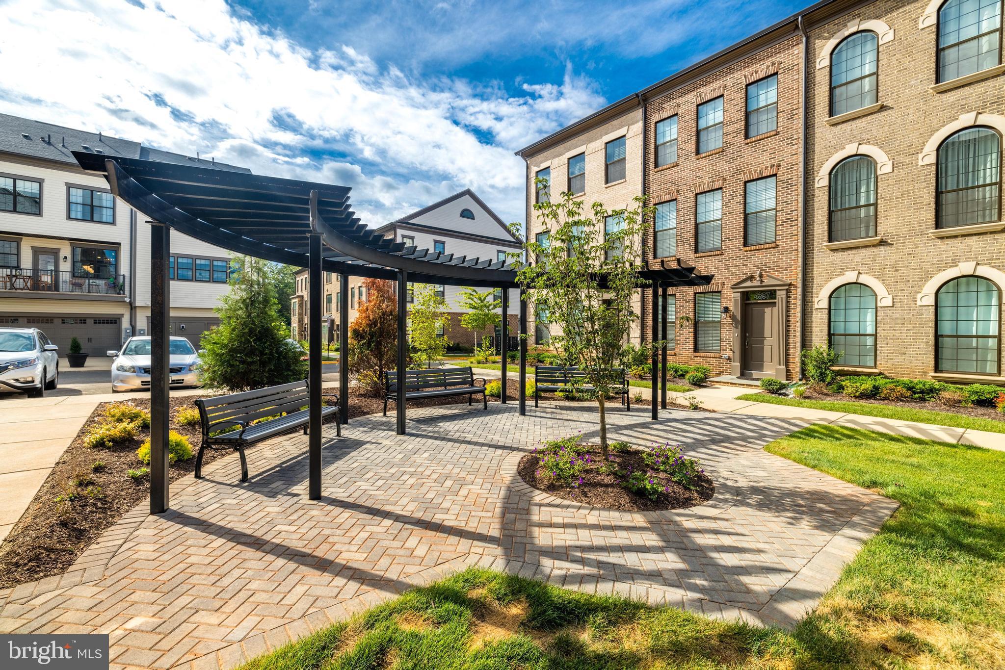 ENCLAVE AT FAIR LAKES - Residential Lease