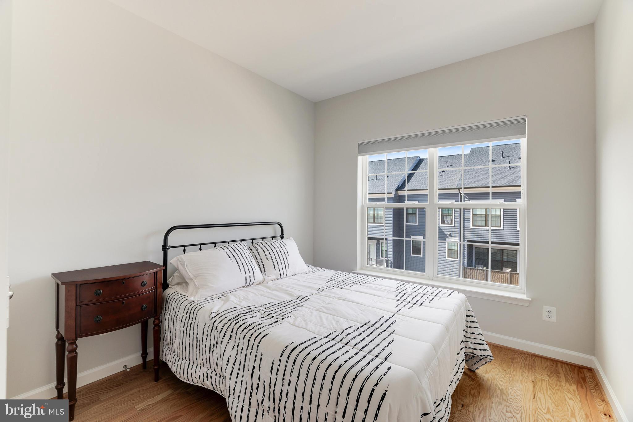 ENCLAVE AT FAIR LAKES - Residential Lease