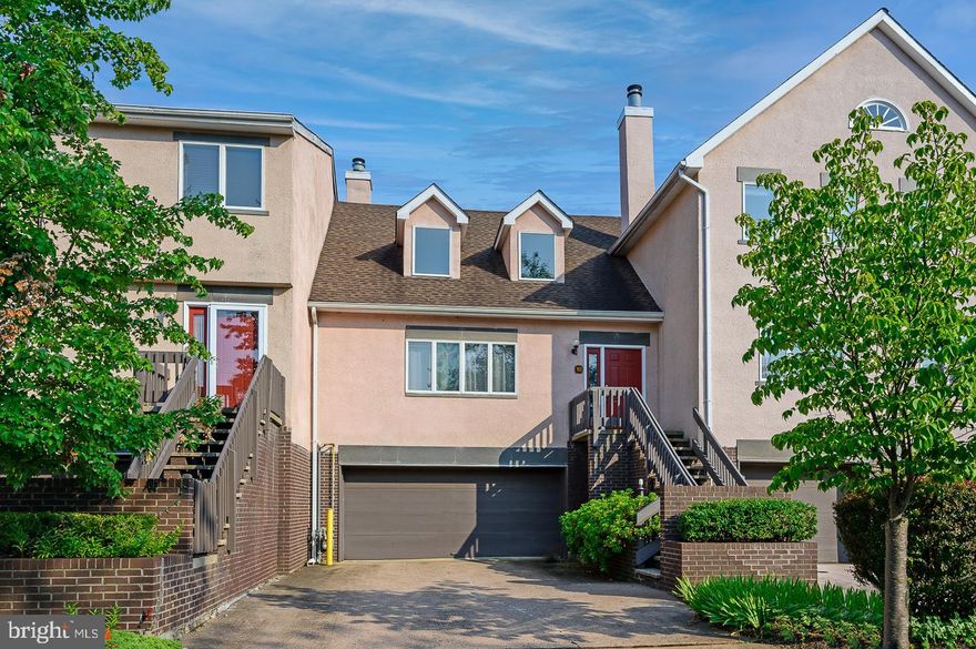 Wonderful two bedroom Alden model features hardwood floors on main level, large living room with vaulted ceiling and fireplace, and dining room with door to backyard deck.  Convenient kitchen with newer cabinets and granite countertops. 2nd floor has a large master suite with full bath, spacious 2nd bedroom and convenient 2nd floor laundry. Full finished walkout basement and 2 car garage. Convenient location, convenient to major highways, shopping, transportation to NYC, and downtown Princeton. All of this plus highly rated West Windsor Plainsboro Schools make this a great opportunity! No pets, no smoking.