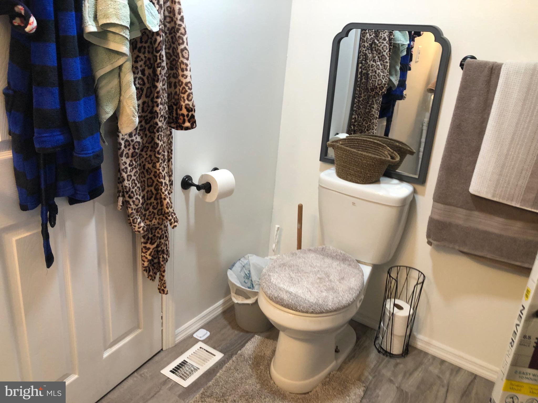 1976 N EAST AVENUE 37