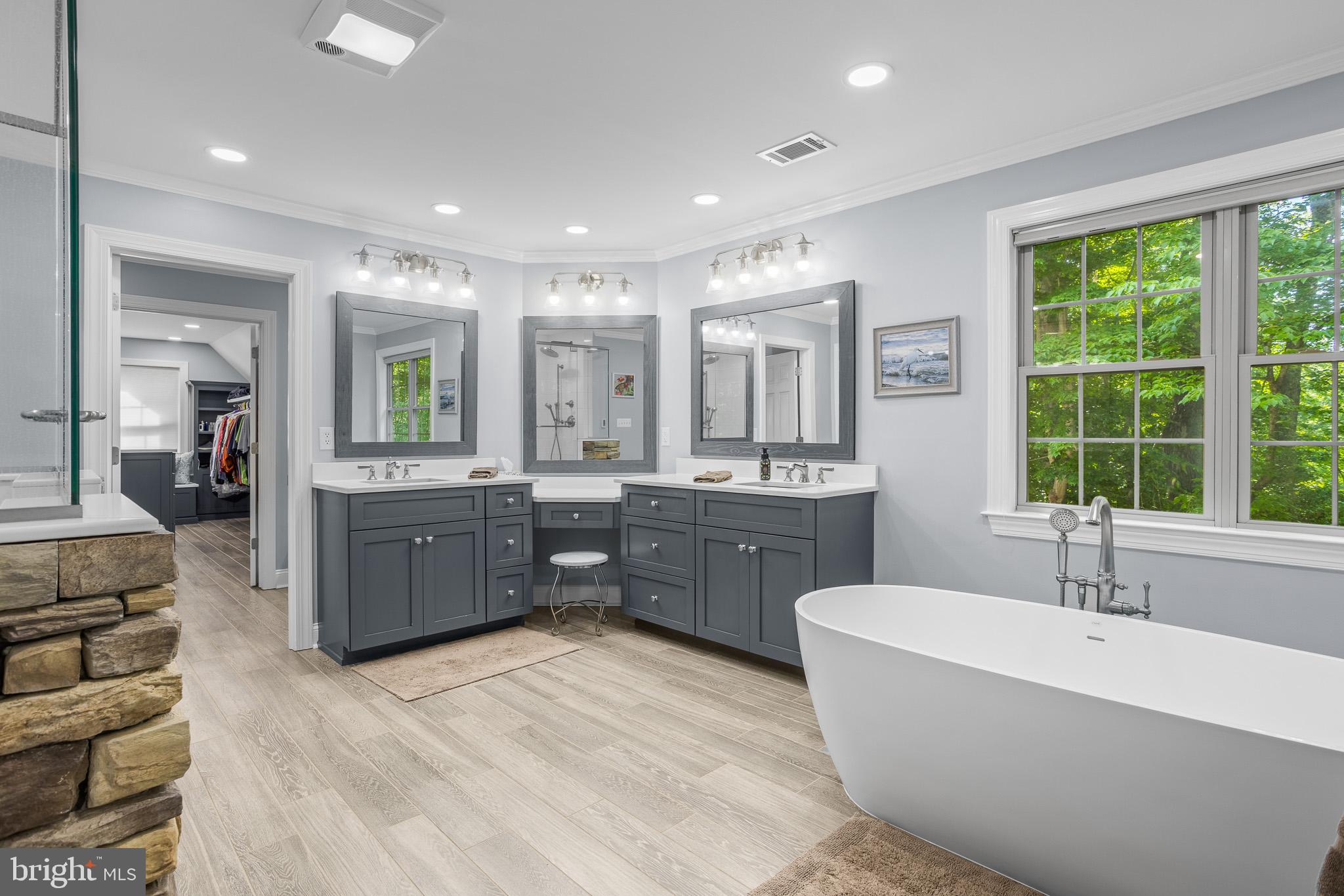 WARDS MEADOW - Residential