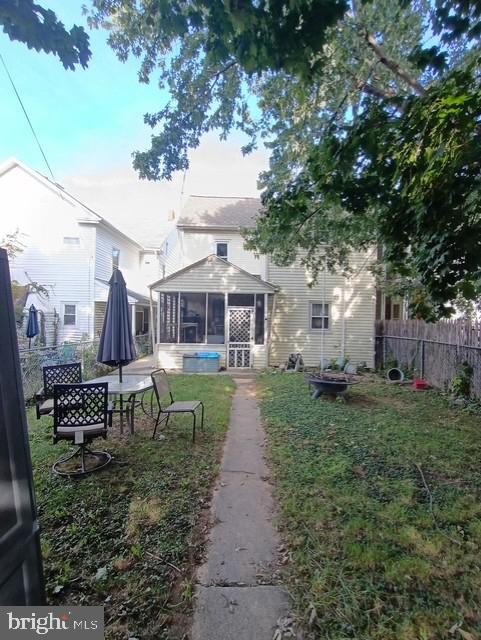 109 S PLEASANT STREET